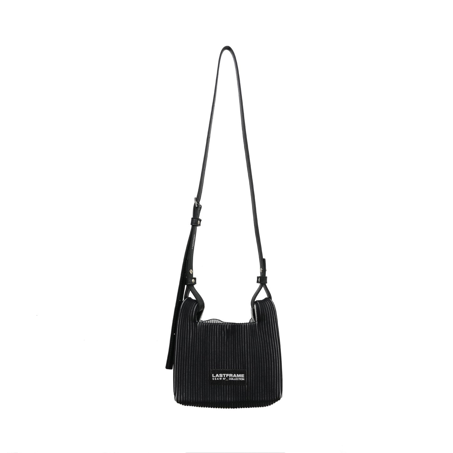 
                  
                    WRAP BAG MINI(STRAP)
                  
                