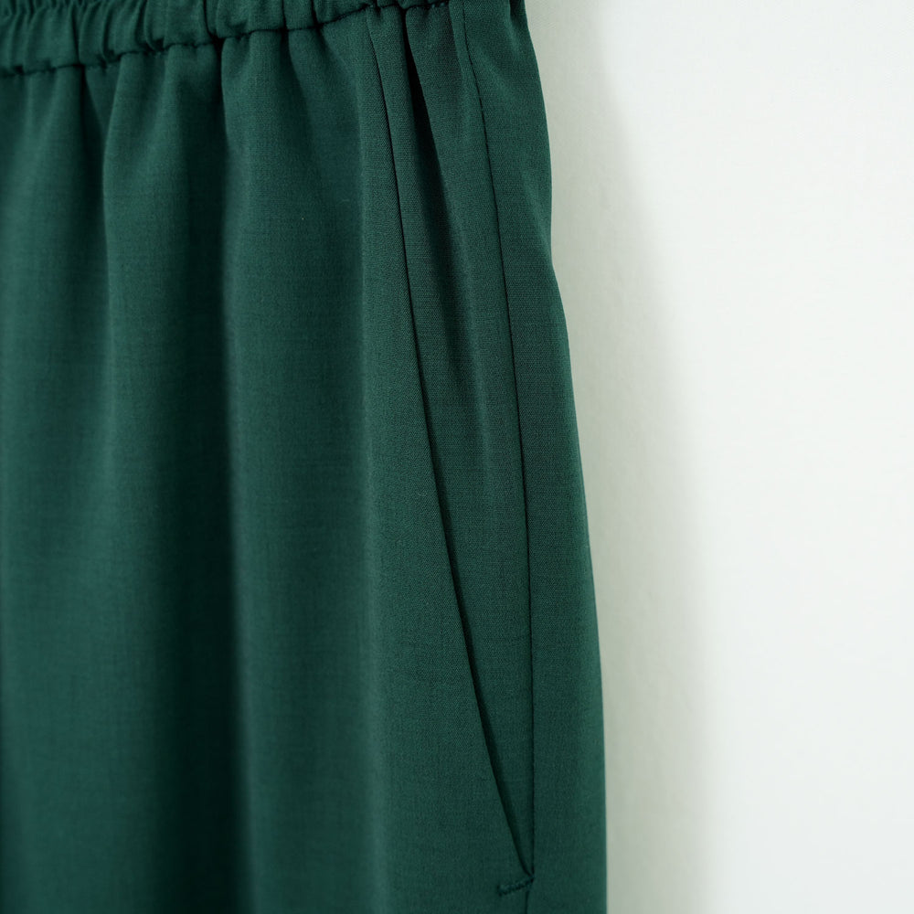 
                  
                    STRETCH TAPERED PANTS-GREEN-
                  
                