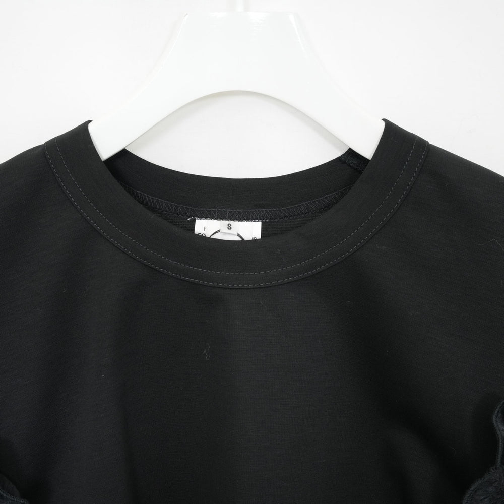 
                  
                    ラッフル切替カットソー-BLACK-
                  
                