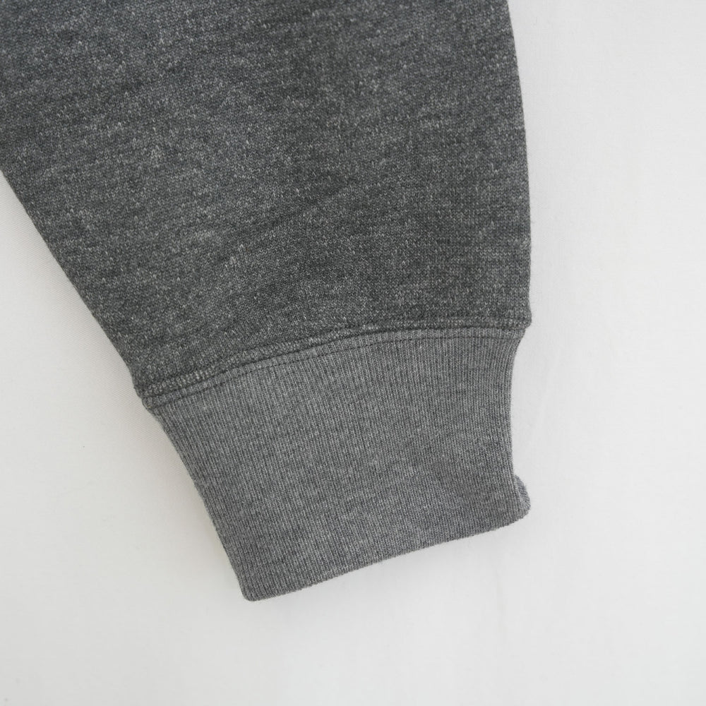 
                  
                    CROPPED SWEAT SHIRT -CHARCOAL-
                  
                