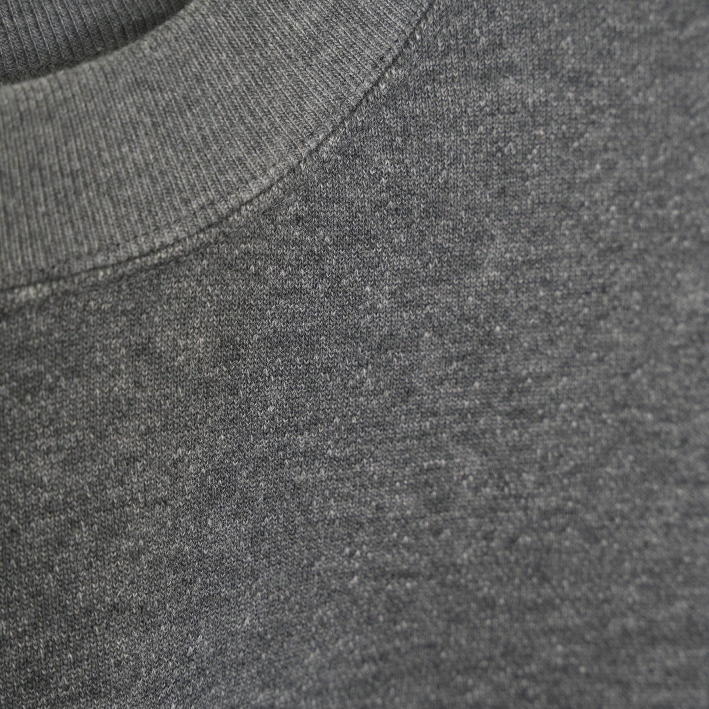 
                  
                    CROPPED SWEAT SHIRT -CHARCOAL-
                  
                