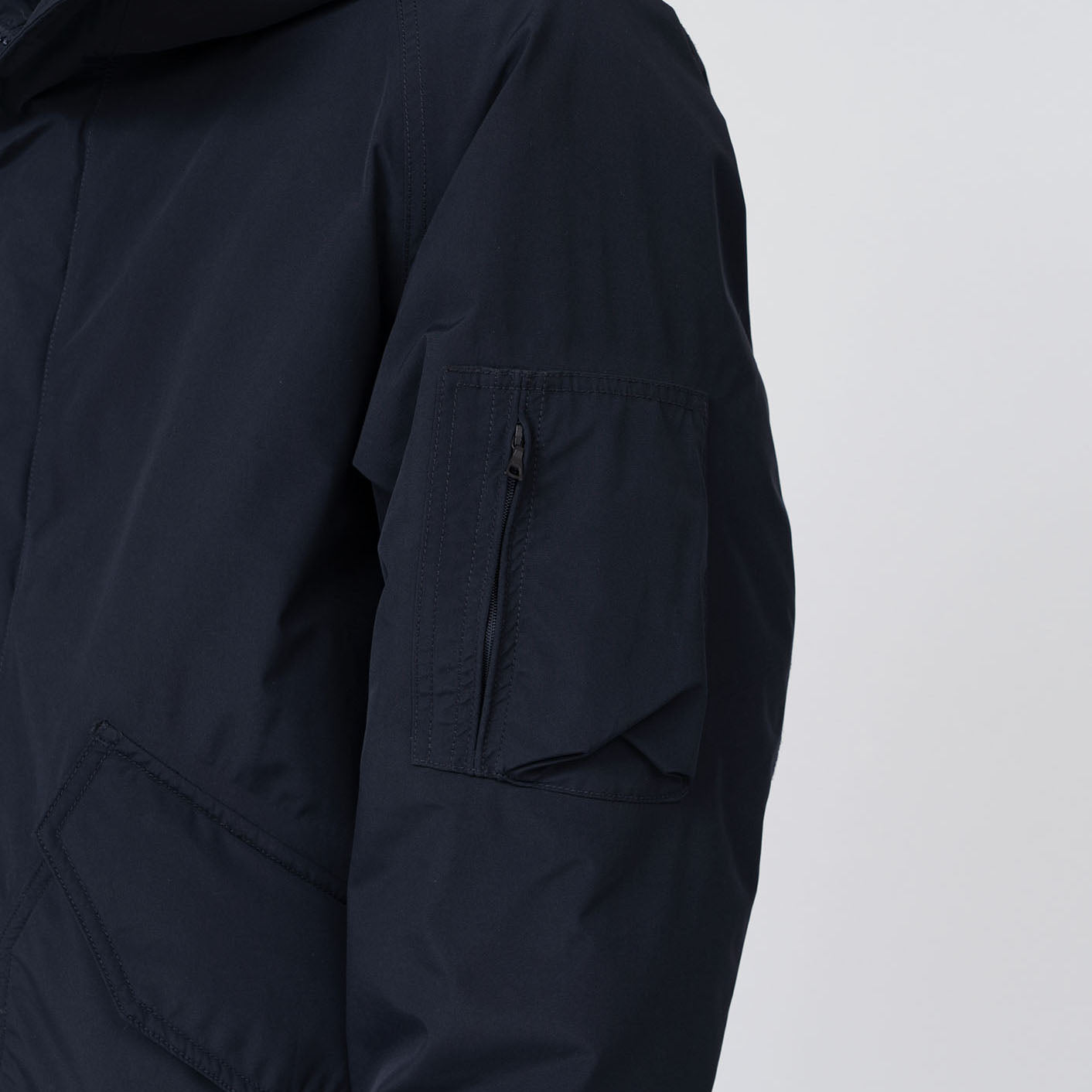 
                  
                    GORE-TEX DOWN COAT
                  
                