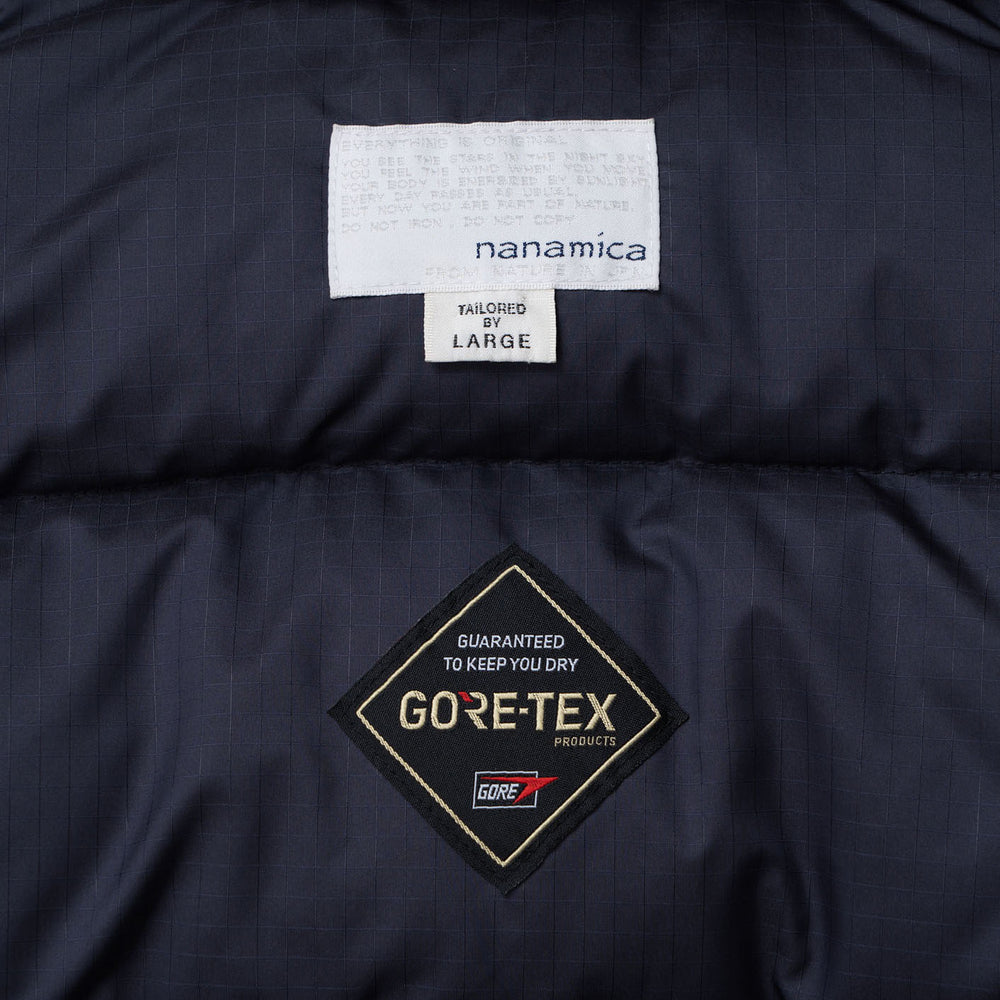 
                  
                    GORE-TEX DOWN COAT
                  
                