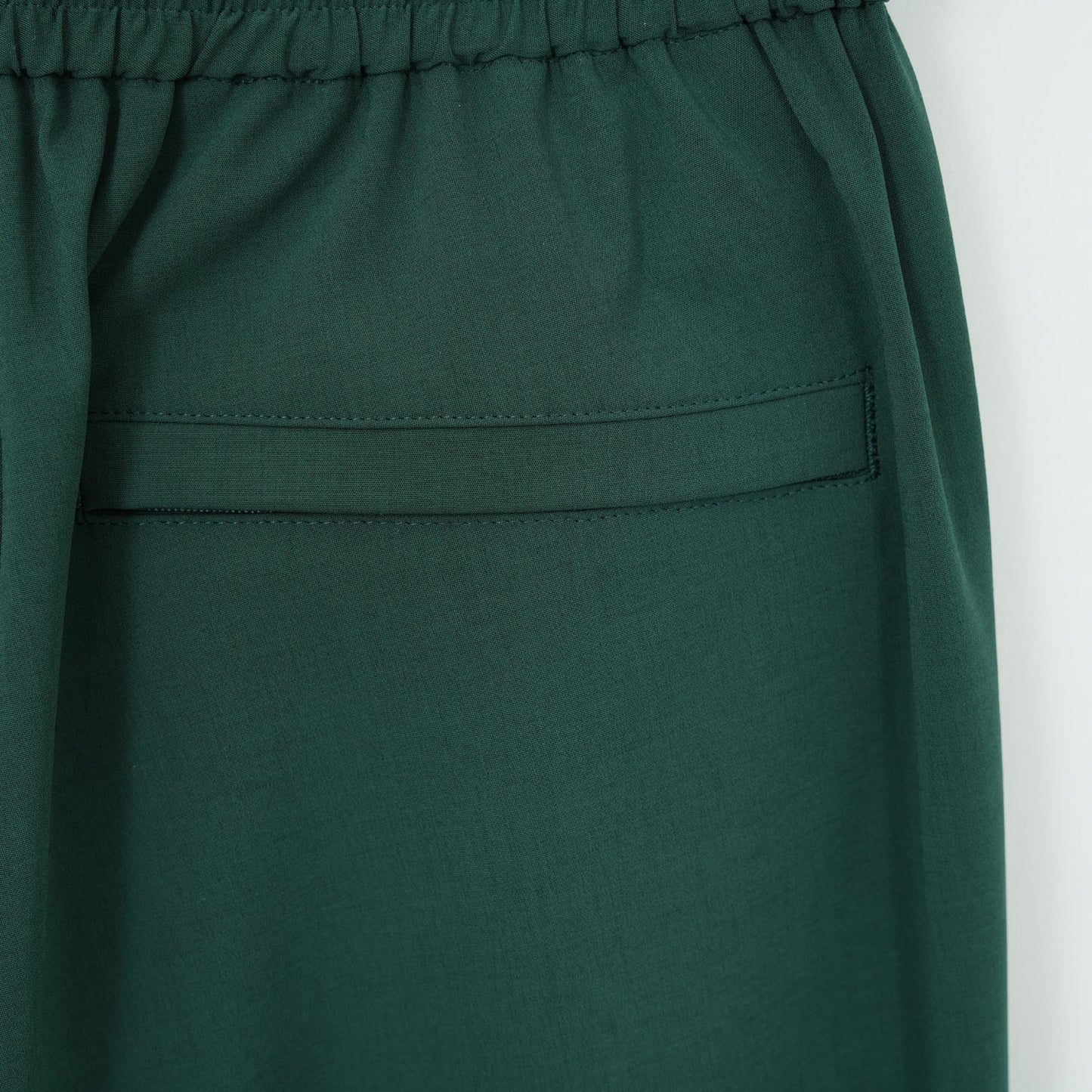 
                  
                    STRETCH TAPERED PANTS-GREEN-
                  
                