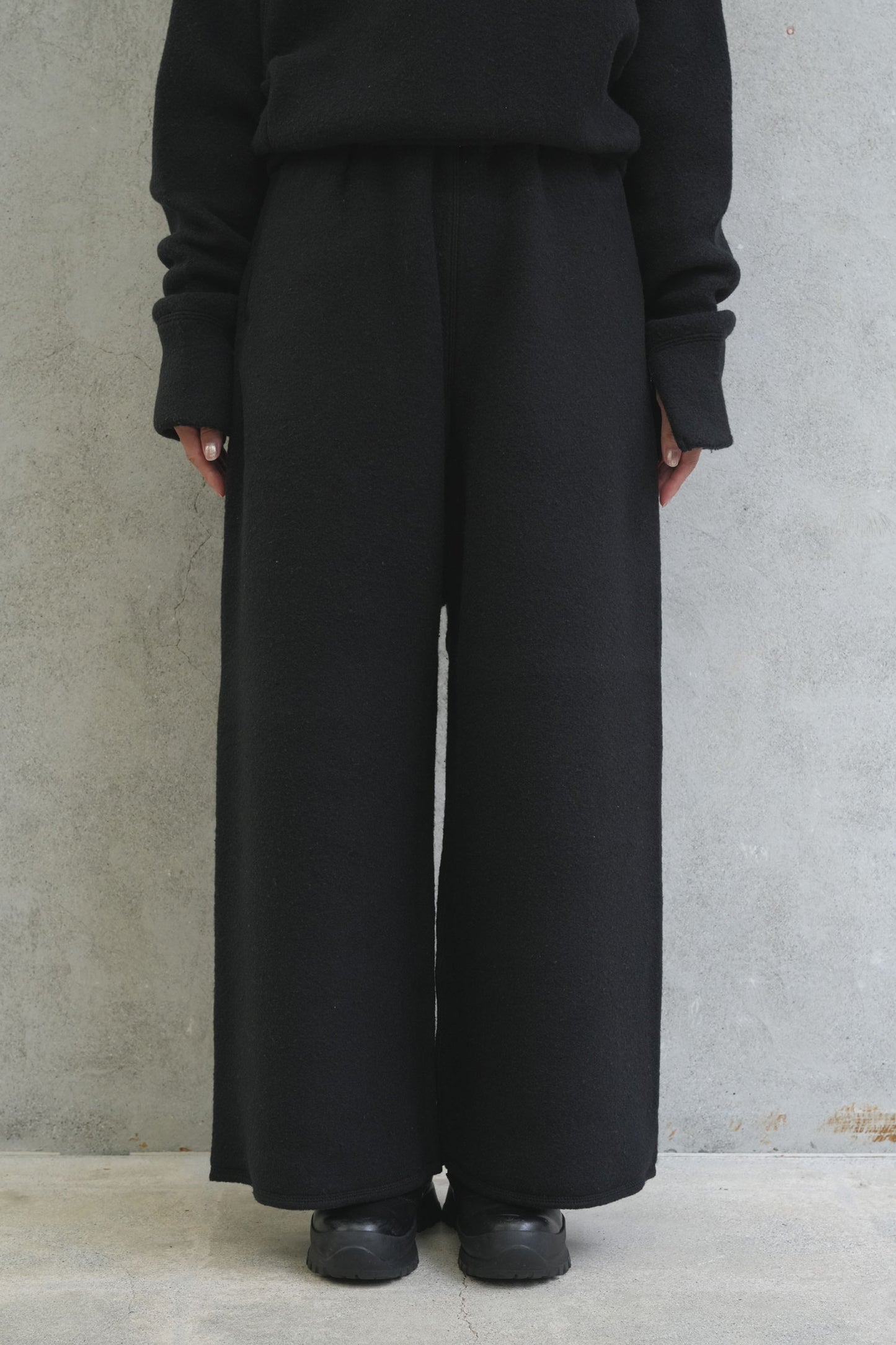 
                  
                    SWEAT BUGGY PANTS -BLACK-
                  
                