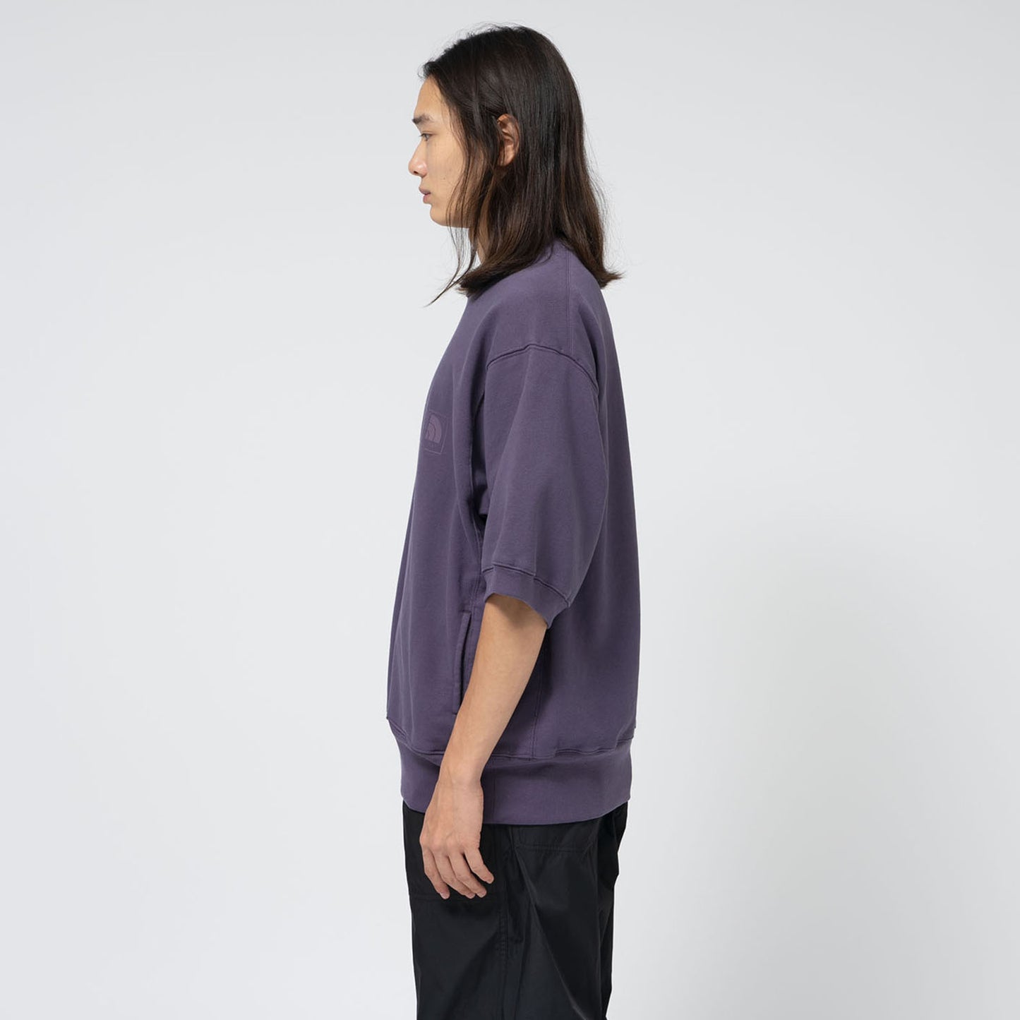 
                  
                    11OZ FIELD SHORT SLEEVE SWEATSHIRT
                  
                