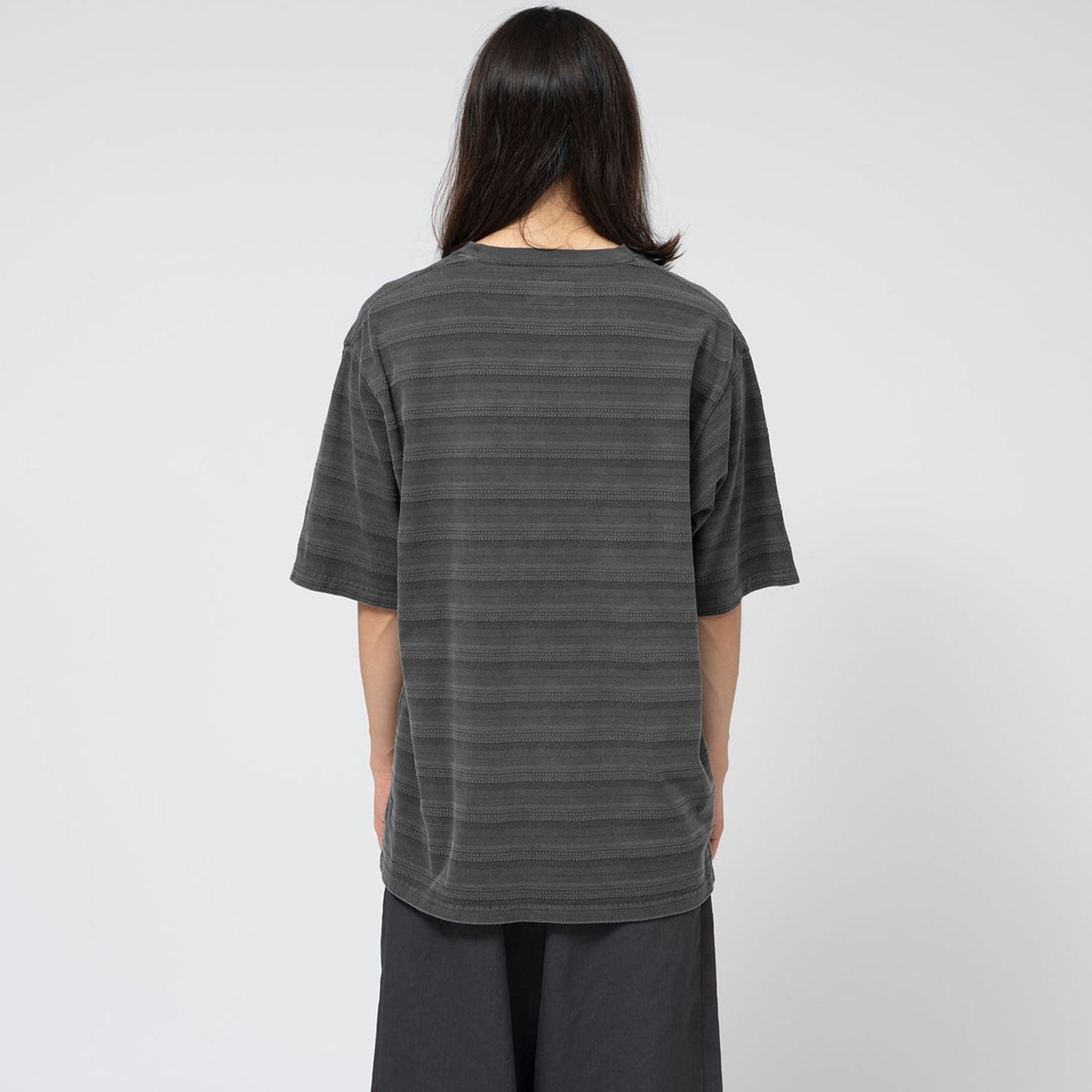 
                  
                    JACQUARD FIELD TEE
                  
                
