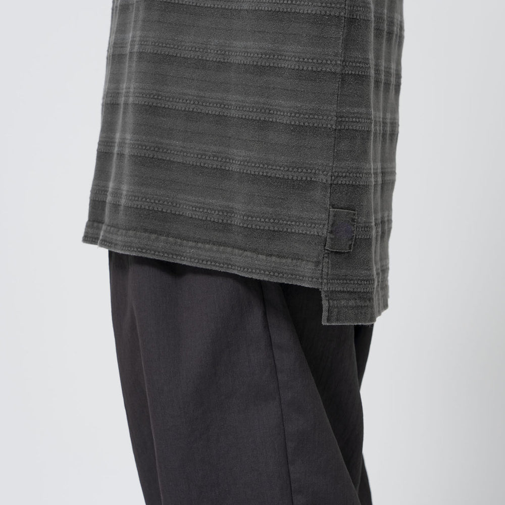 
                  
                    JACQUARD FIELD TEE
                  
                