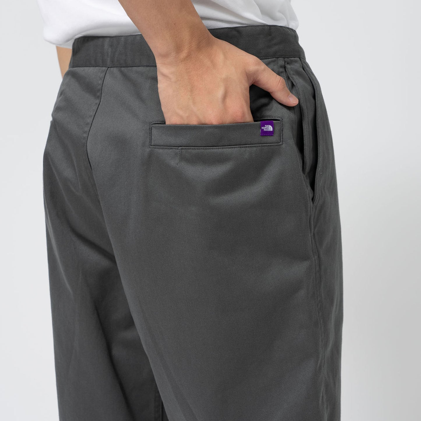 
                  
                    CHINO FIELD SHORTS
                  
                