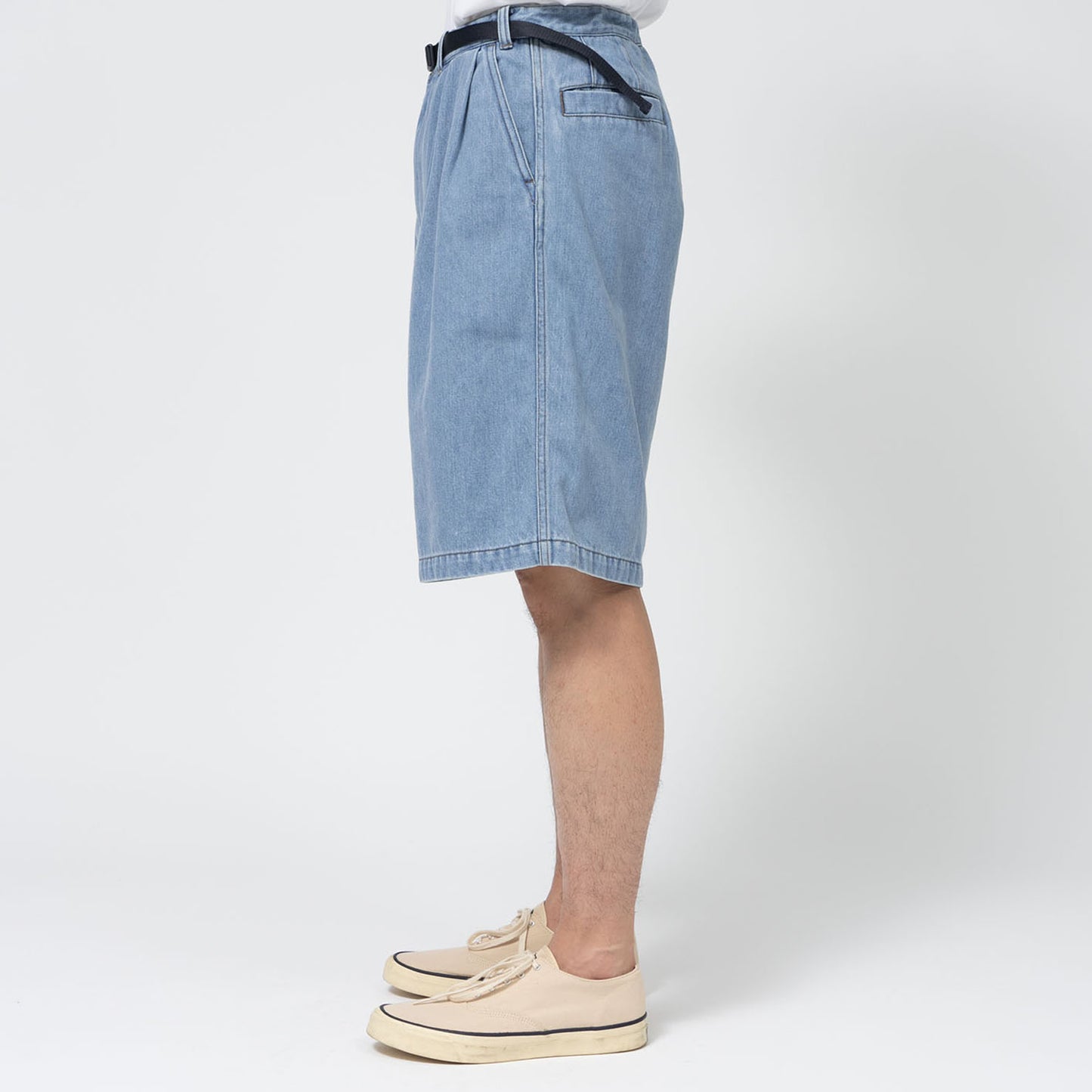 
                  
                    DENIM TUCK FIELD SHORTS
                  
                