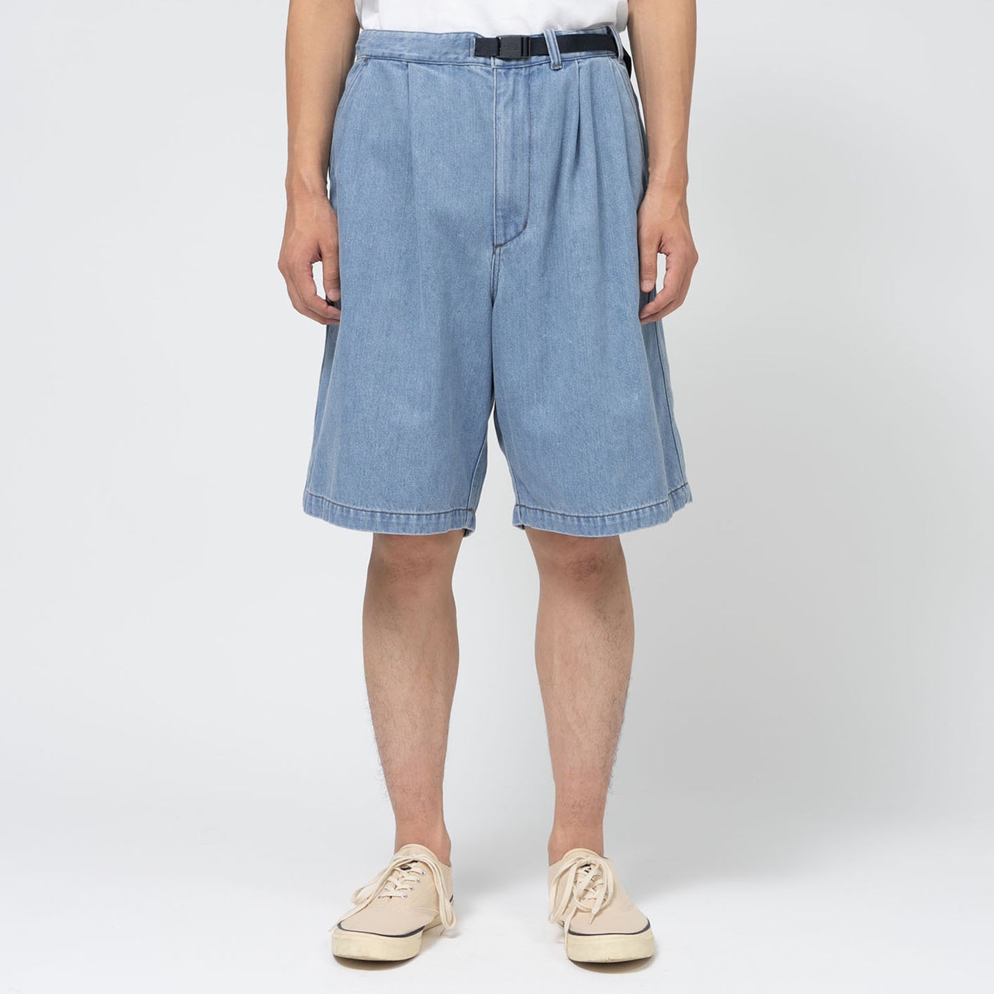 
                  
                    DENIM TUCK FIELD SHORTS
                  
                