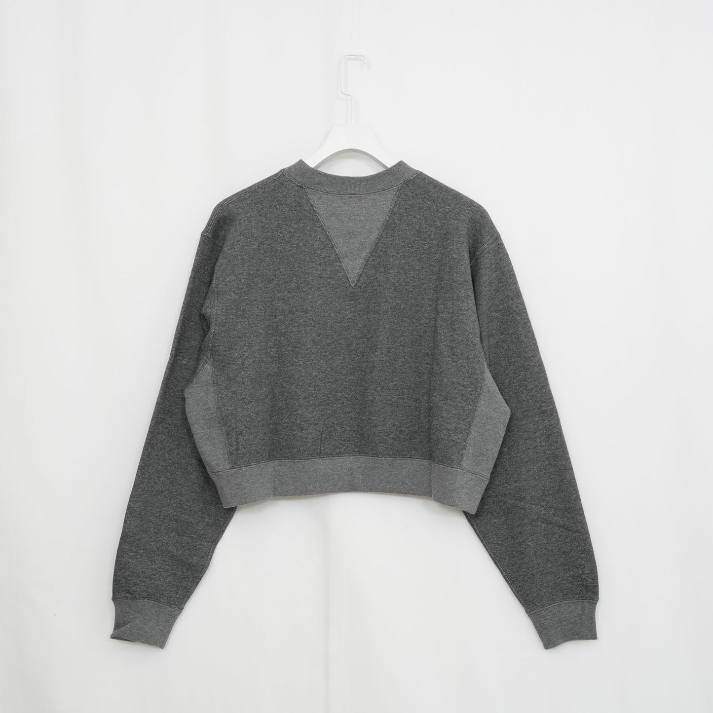 
                  
                    CROPPED SWEAT SHIRT -CREAM-
                  
                