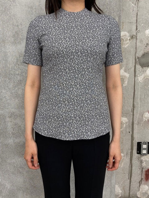 
                  
                    Floral Jacquard Open Back Top -BLACK-
                  
                