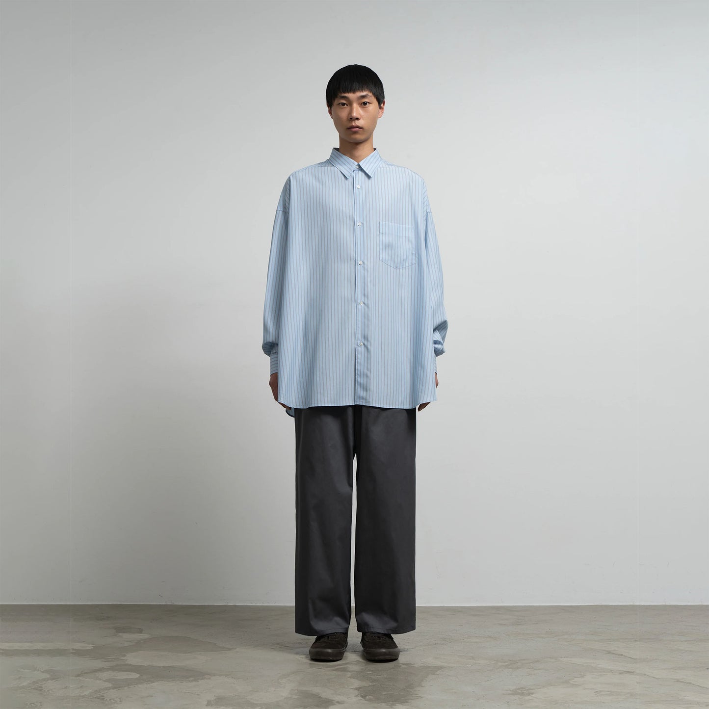 
                  
                    SIDOGRAS L/S OVERSIZED REGULAR COLLAR SHIRT
                  
                
