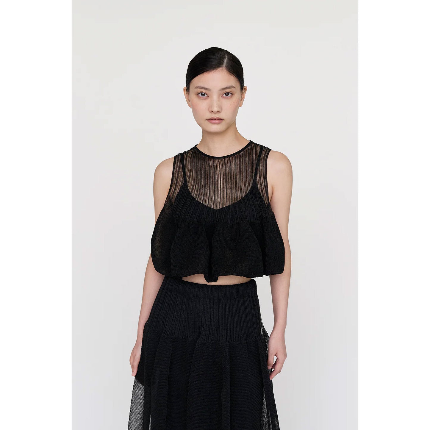 
                  
                    OVERRAPPED POTTERY TOP -BLACK-
                  
                