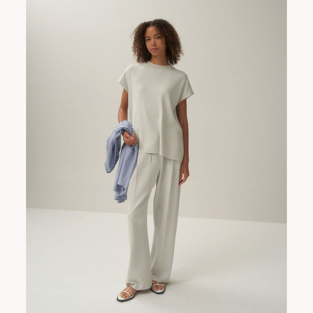 
                  
                    50/2 NATURAL DYED ORGANIC | STRAIGHT EASY PANTS -CHARCOAL GREY-
                  
                