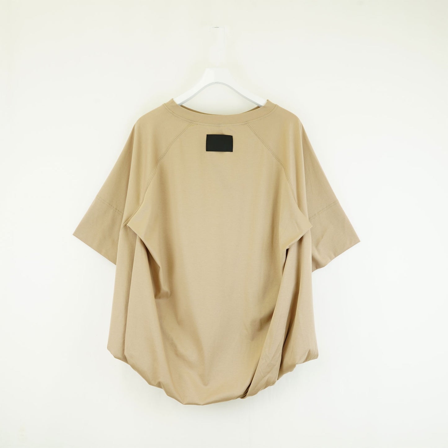 
                  
                    LILLYANA PUFFY SHORT SLEEVE TOP -CHAI-
                  
                