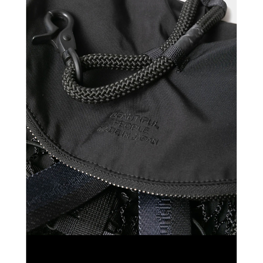 
                  
                    over engineering sacoche-black-
                  
                