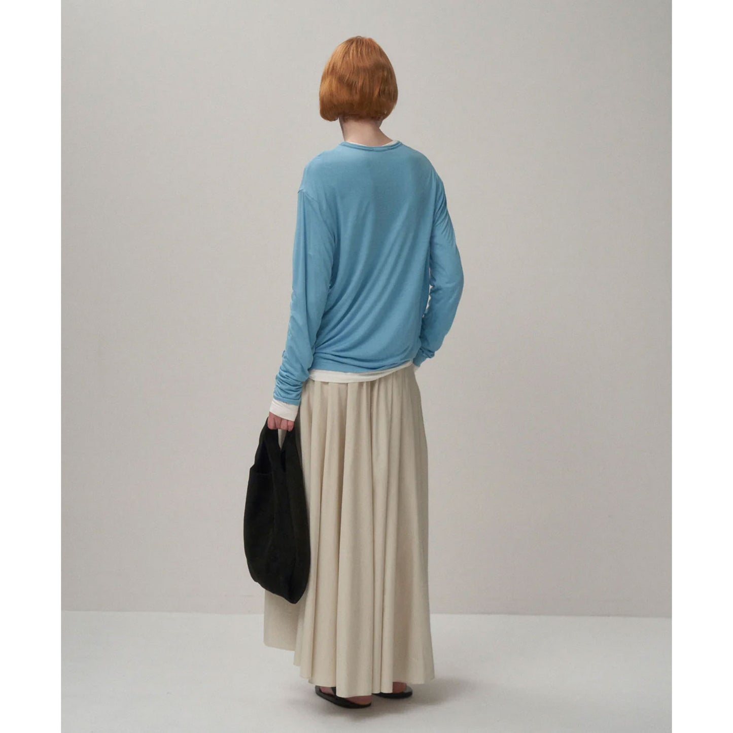 
                  
                    MODAL SILK JERSEY CREWNECK PULLOVER -SAX-
                  
                