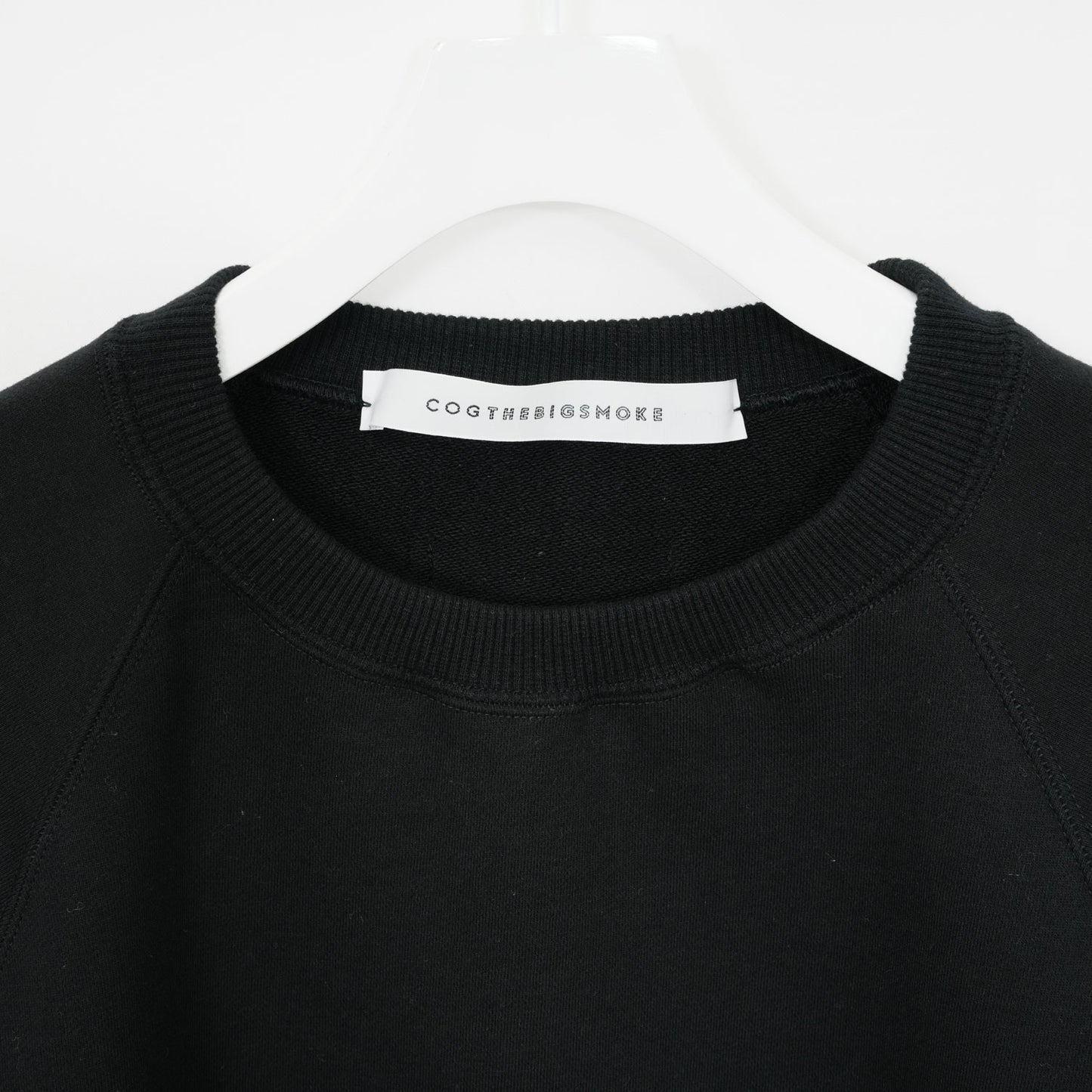 
                  
                    KAYA TUCKED HEM TOP -BLACK-
                  
                