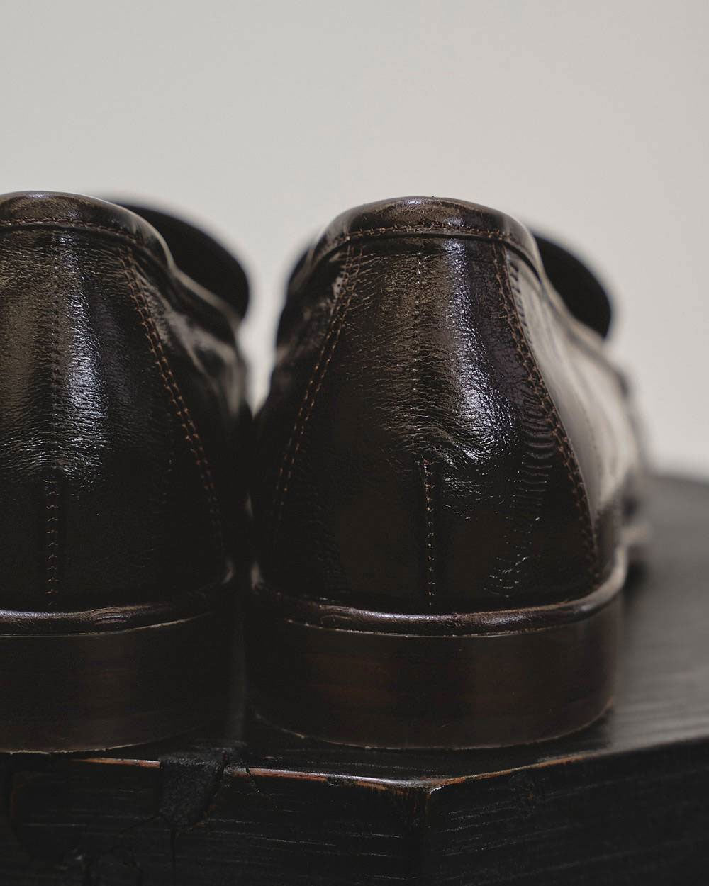 
                  
                    Squaretoe Gather Loafers -DARK BROWN-
                  
                