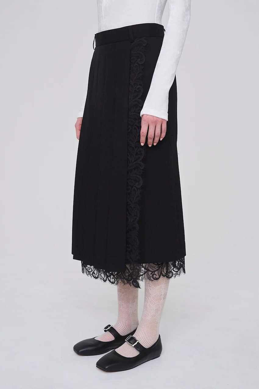 
                  
                    FINE WOOL PLEATED SKIRT WITH LACE TRIM
                  
                