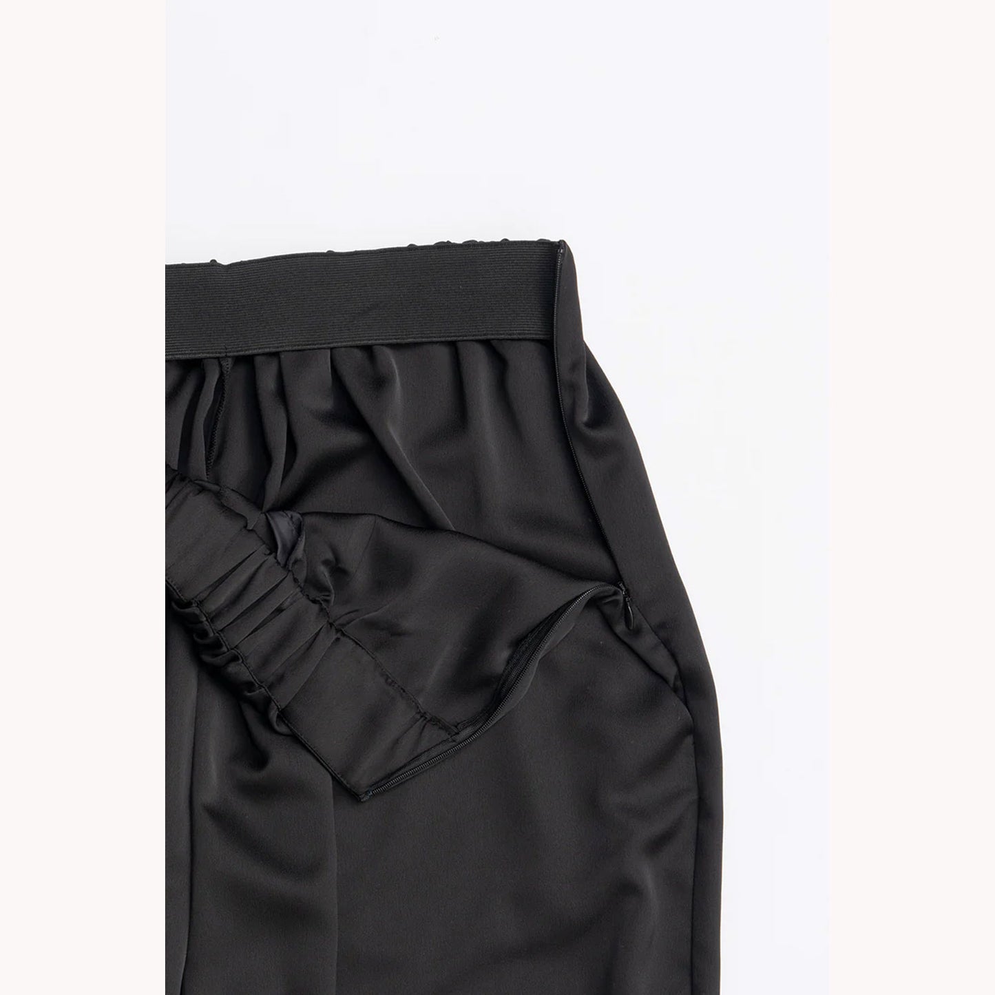 
                  
                    Front Gathered Easy Pants -GREY-
                  
                
