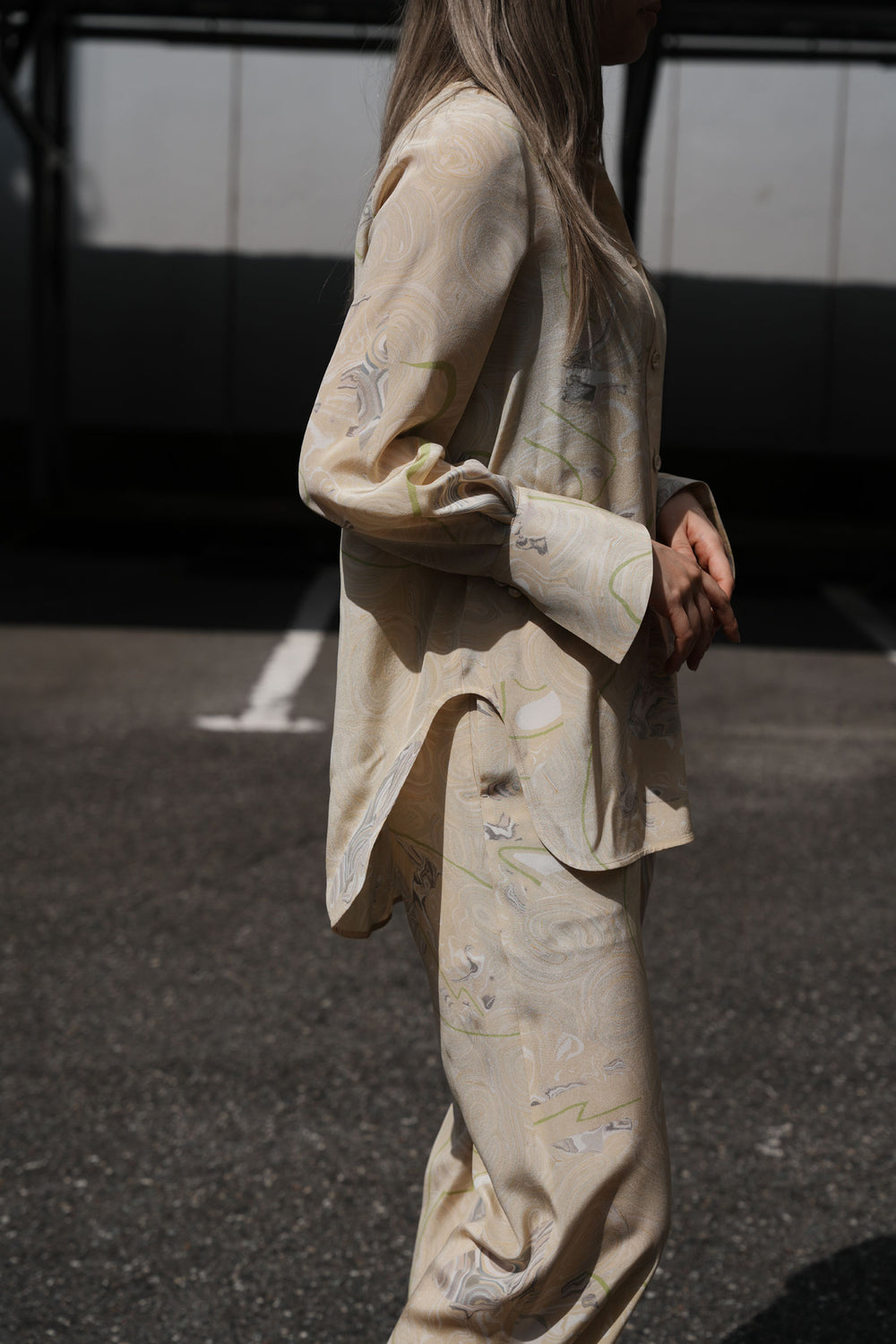 Marble Print Silk Shirt - beige – OBLIGE