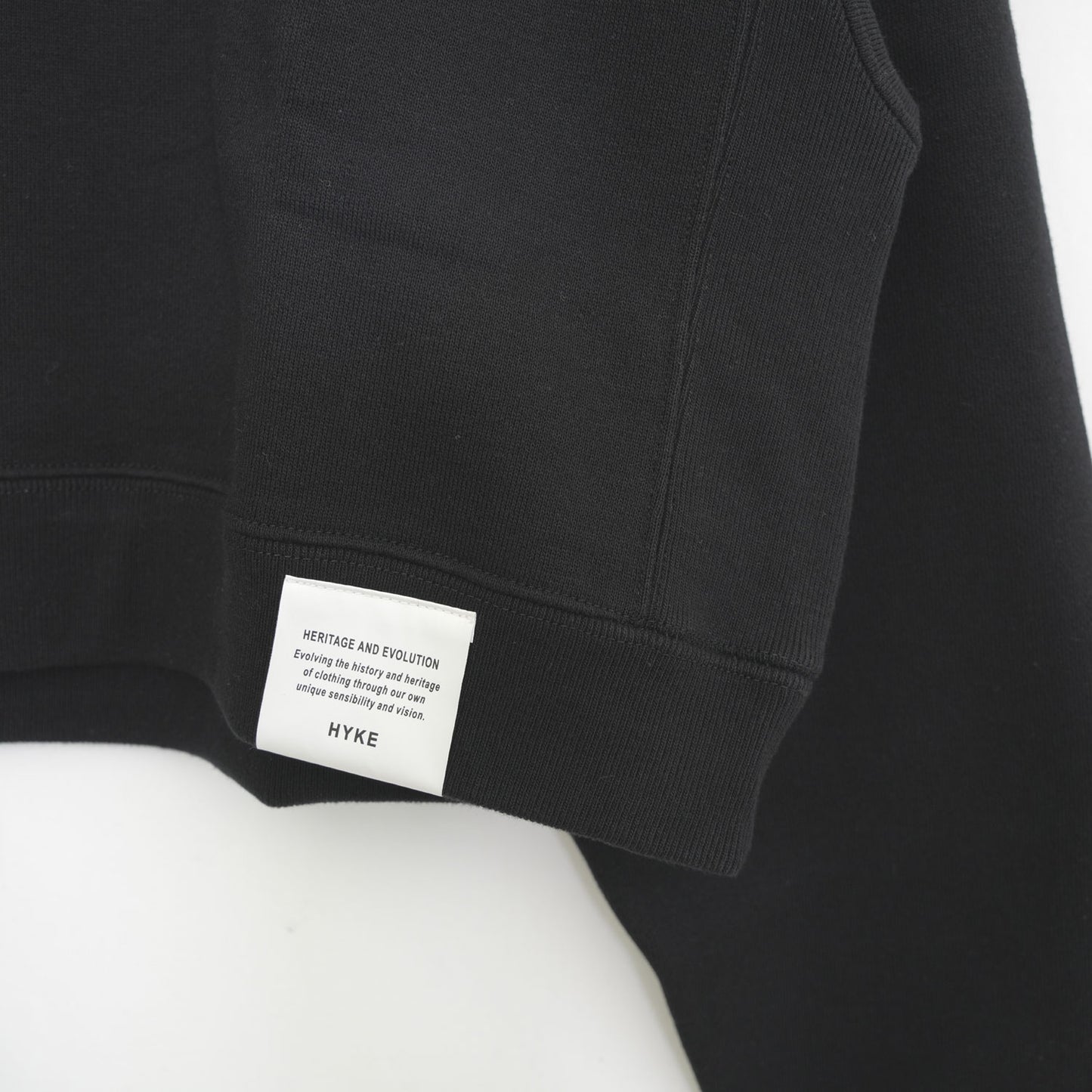 
                  
                    CROPPED SWEAT SHIRT -CHARCOAL-
                  
                