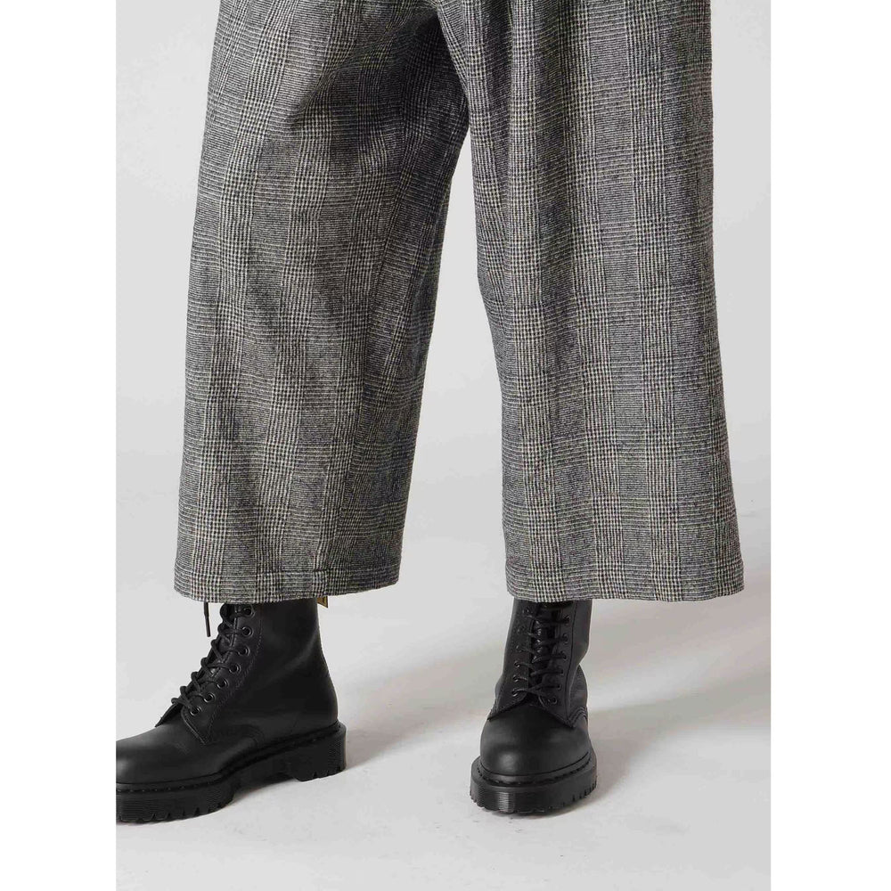 
                  
                    COTTON WOOL GLEN CHECK FRONT TUCK WIDE PANTS
                  
                