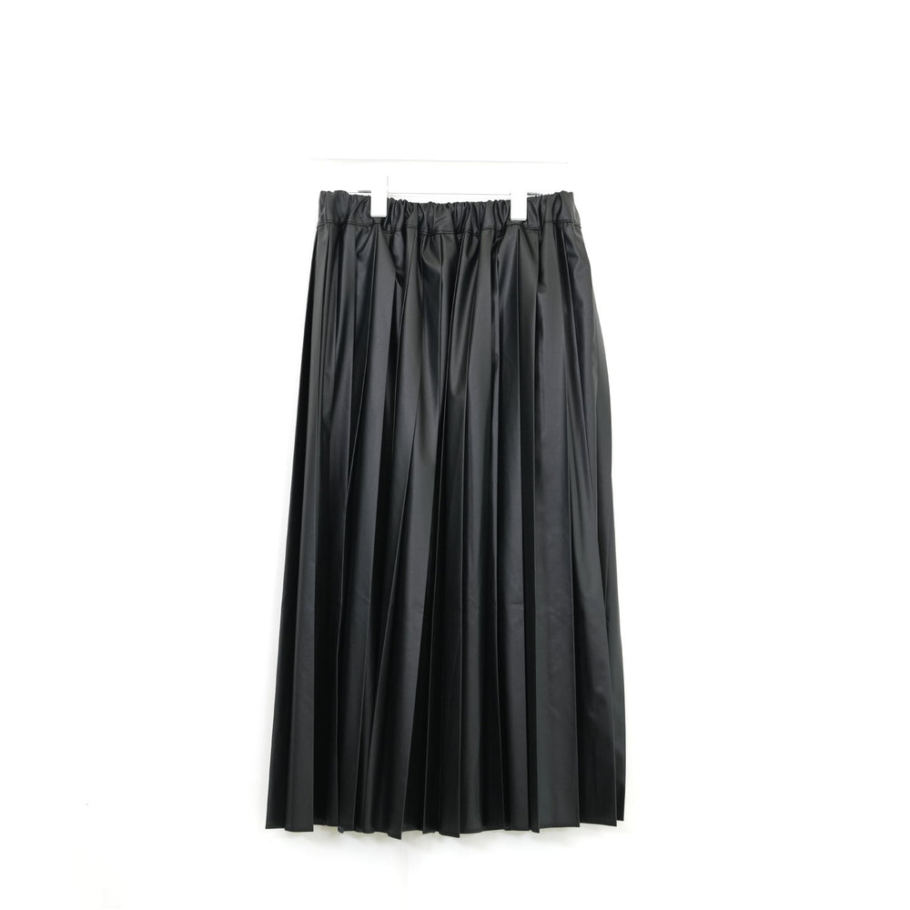 
                  
                    フェイクレザープリーツスカート-BLACK-
                  
                
