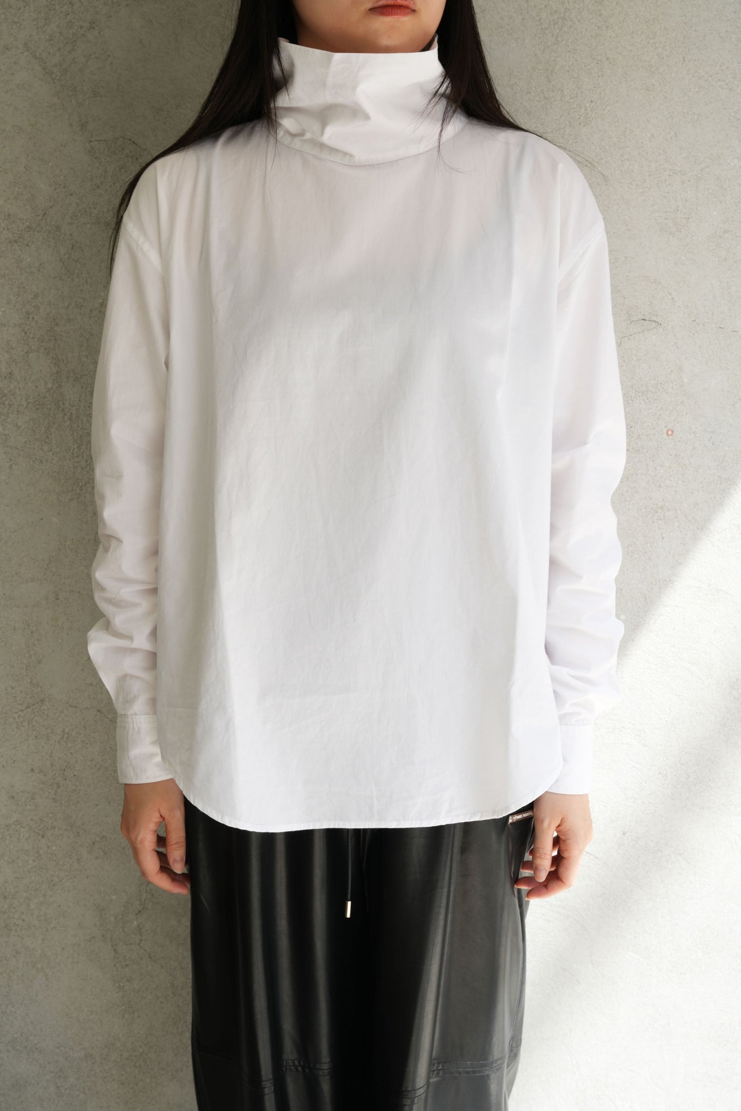 
                  
                    SAU51SH383 I-001 -BLACK-
                  
                