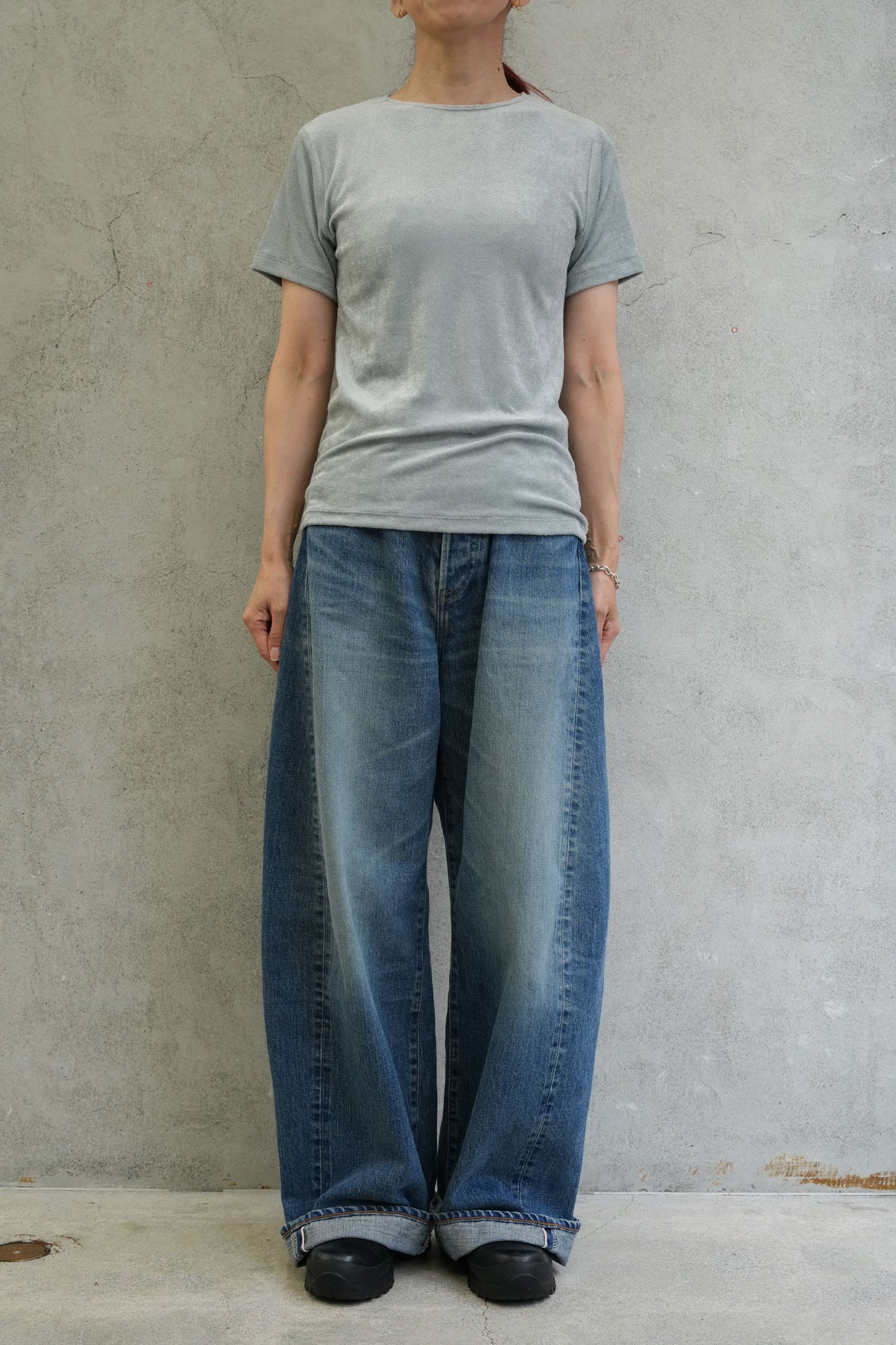 
                  
                    OMO TEE SHIRT-TOOM GREY-
                  
                