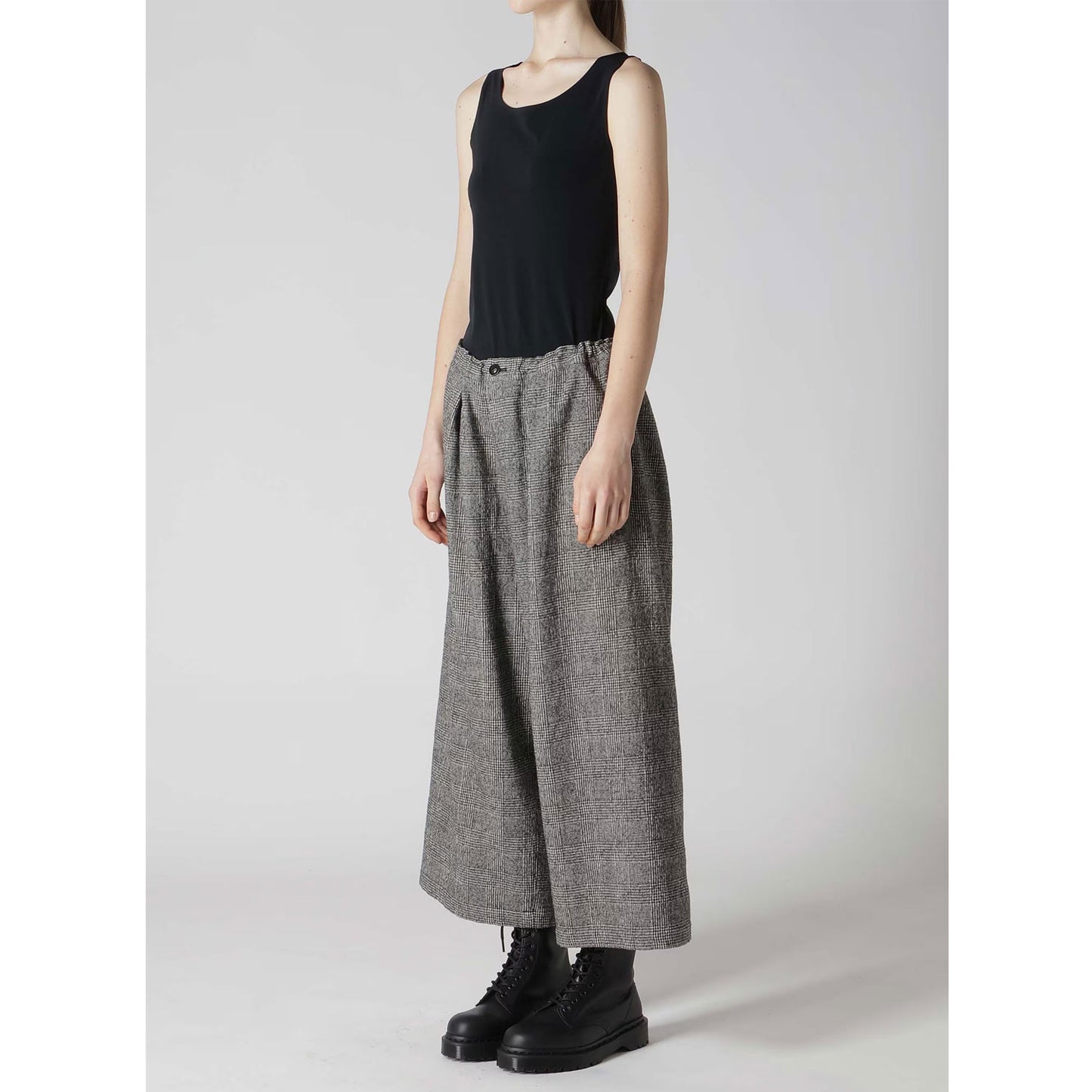 
                  
                    COTTON WOOL GLEN CHECK FRONT TUCK WIDE PANTS
                  
                