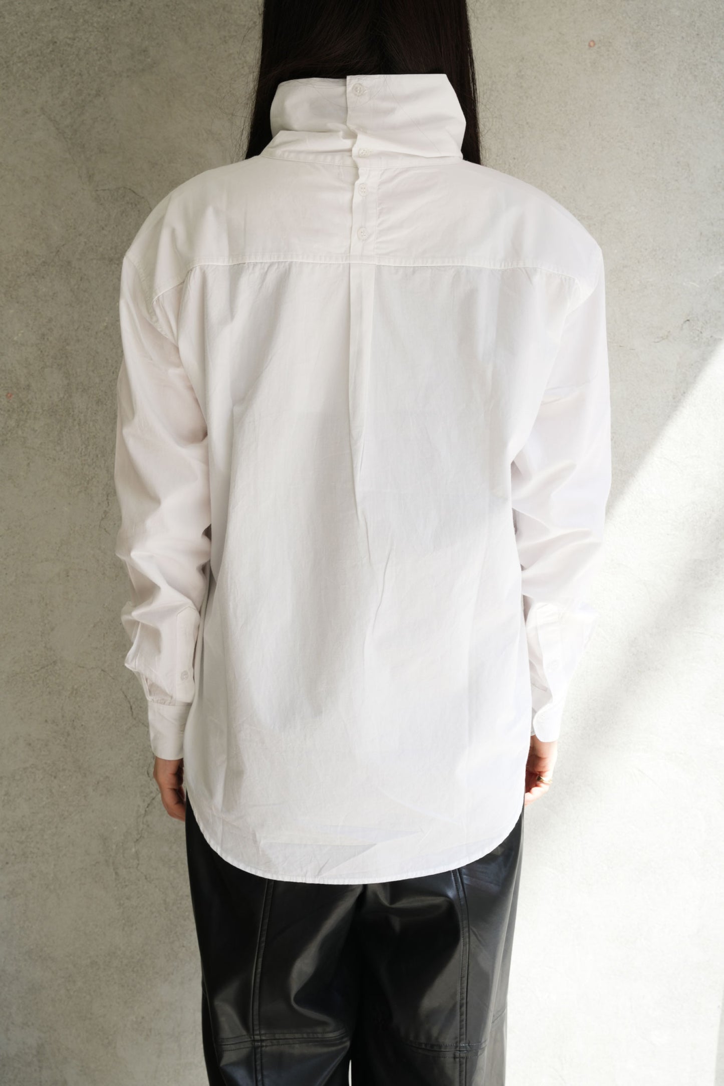 
                  
                    SAU51SH383 I-001 -BLACK-
                  
                