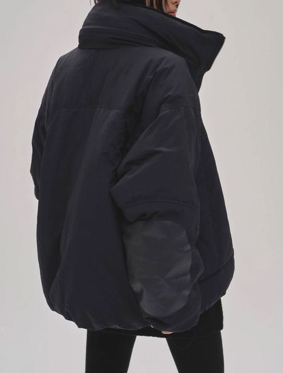 
                  
                    Monster Down Jacket-OLIVE-
                  
                