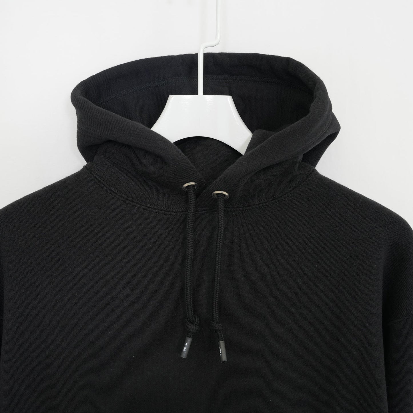 
                  
                    SWEAT HOODIE-BLACK-
                  
                