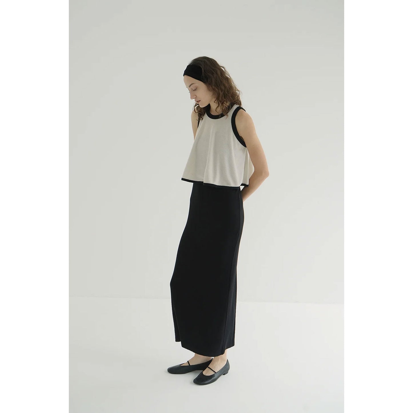 
                  
                    PILE FLARE TANK TOPS -IVORY-
                  
                