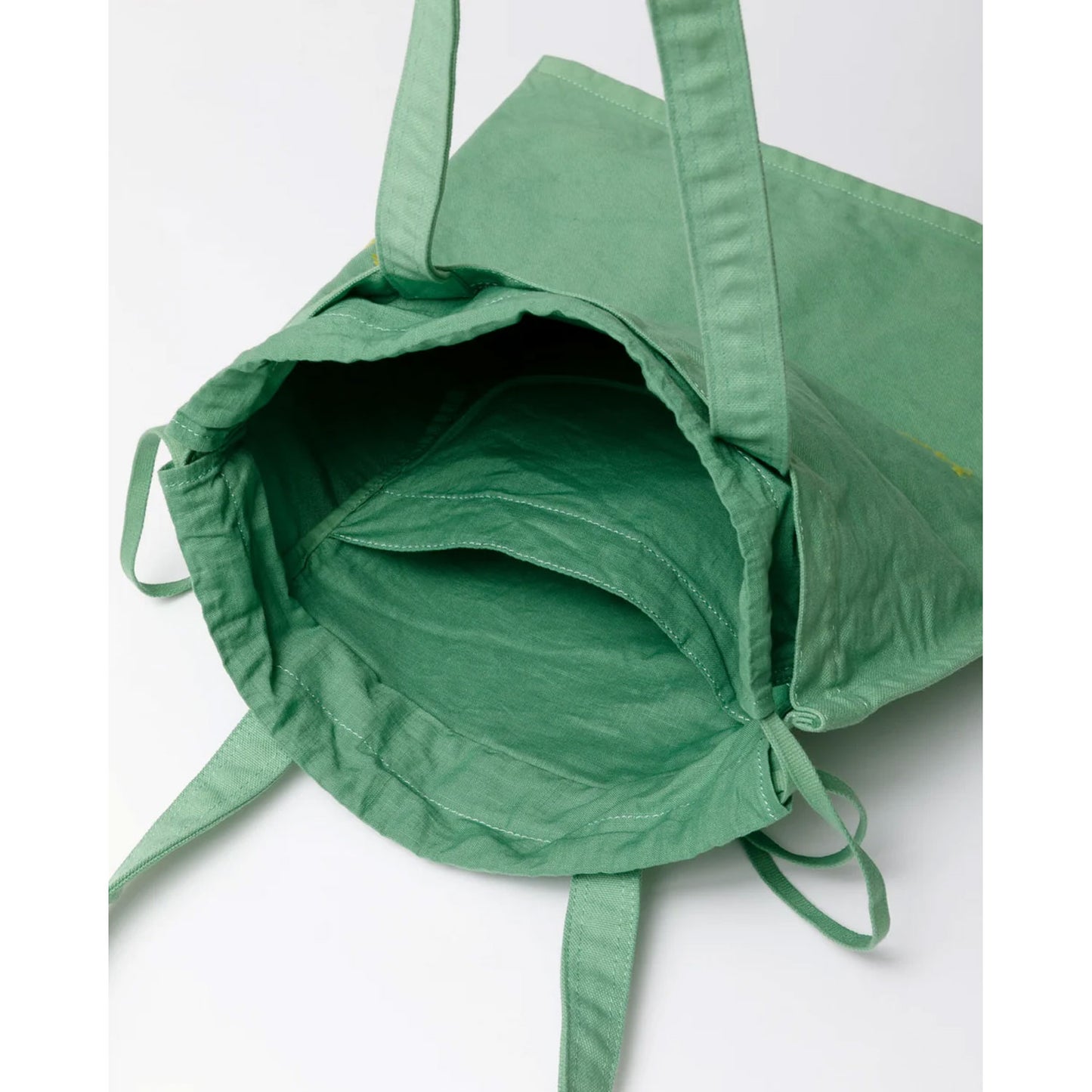 
                  
                    brushed logo gathering bag-navy-
                  
                