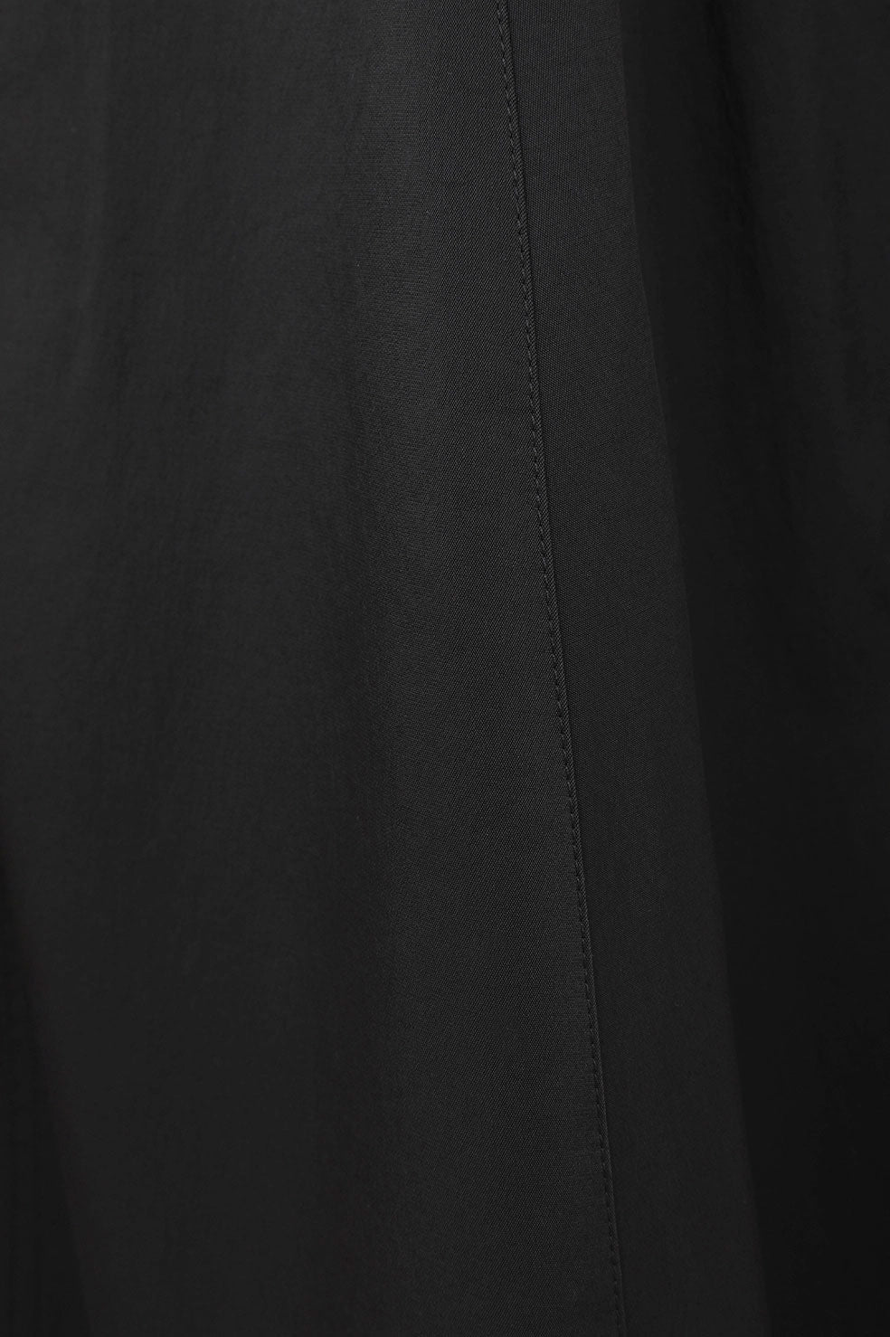 
                  
                    COCOON LINE VOLUME SKIRT -BLACK-
                  
                