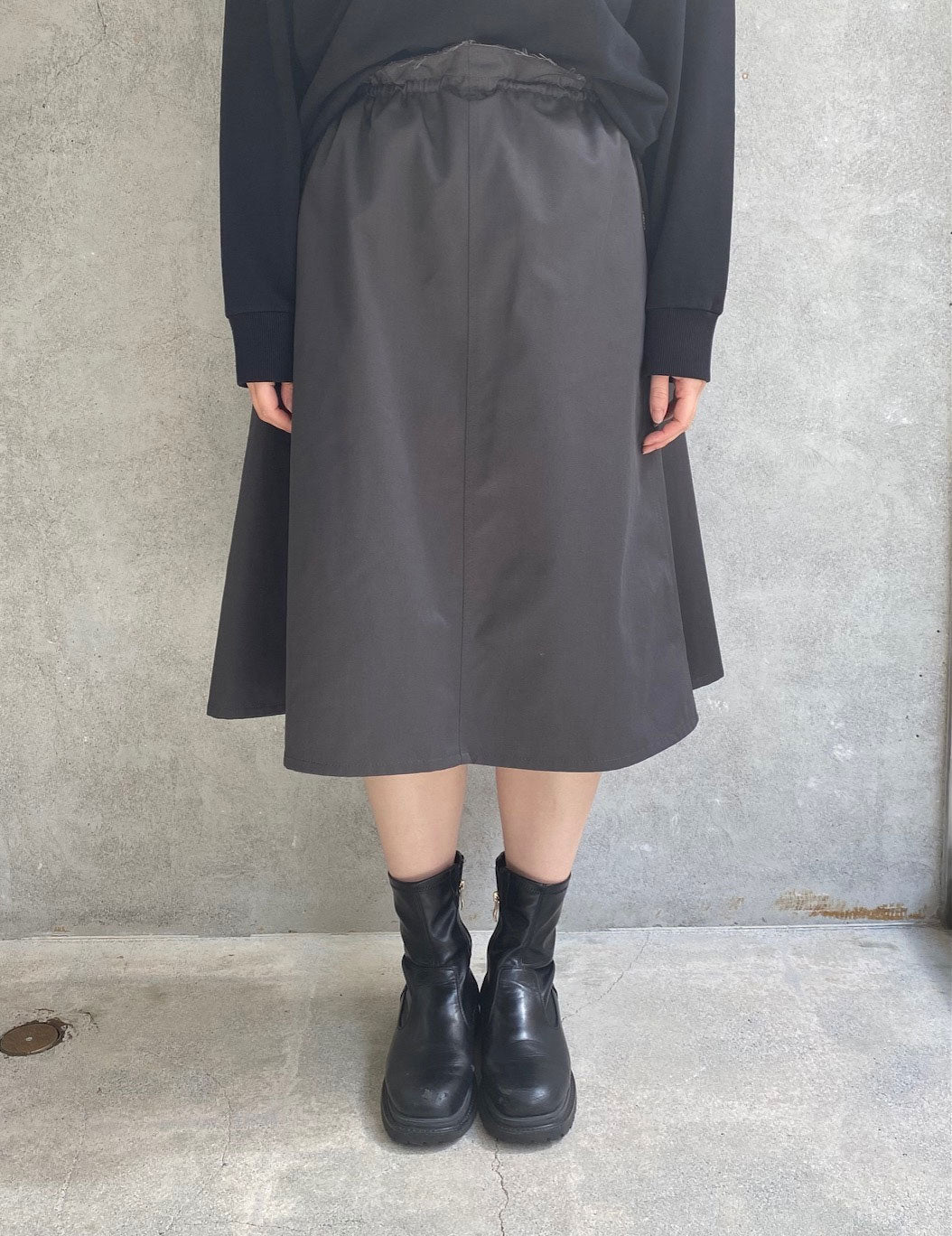 
                  
                    West Easy Skirt-Gray-
                  
                