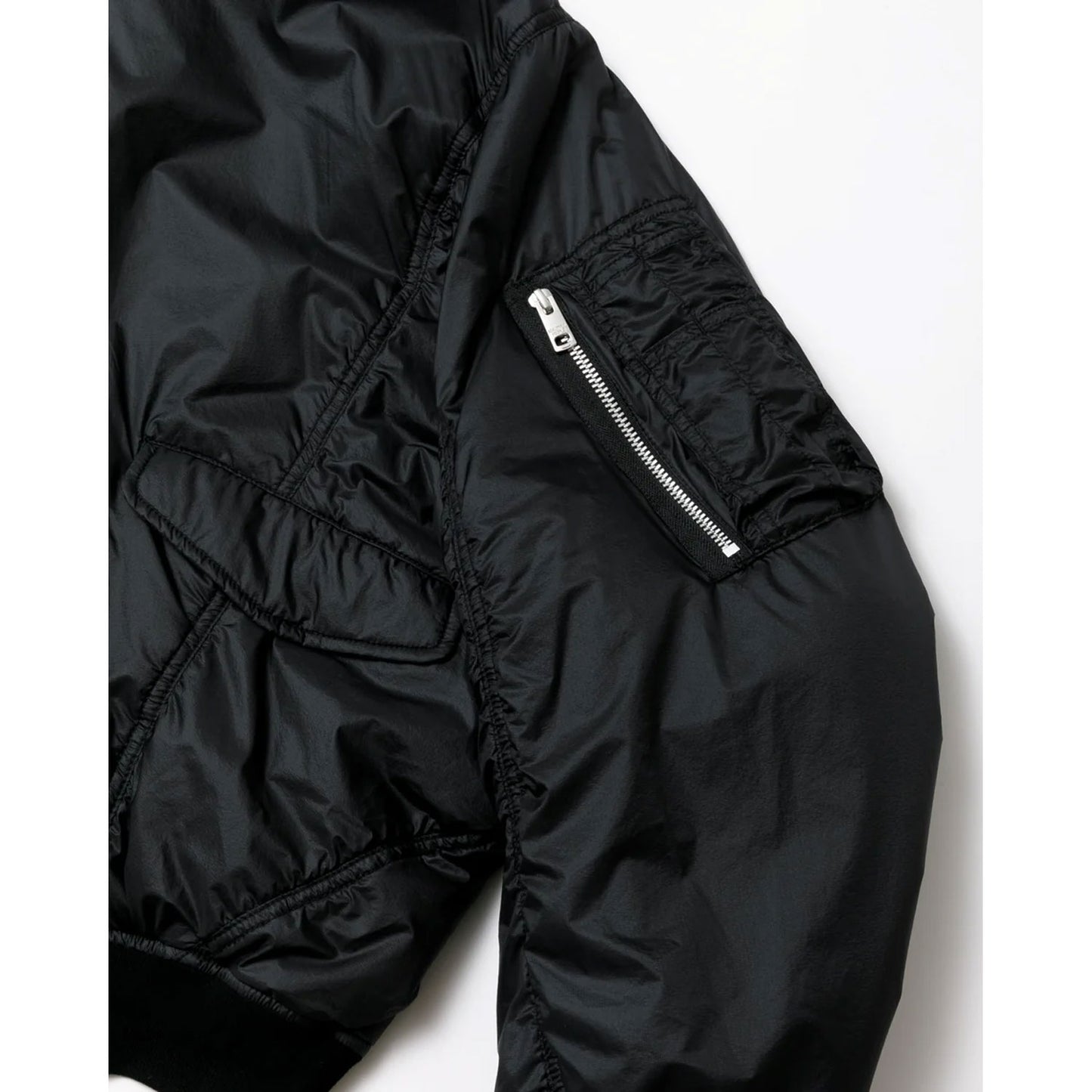 
                  
                    nylon ripstop fan shape MA-1 blouson -black-
                  
                