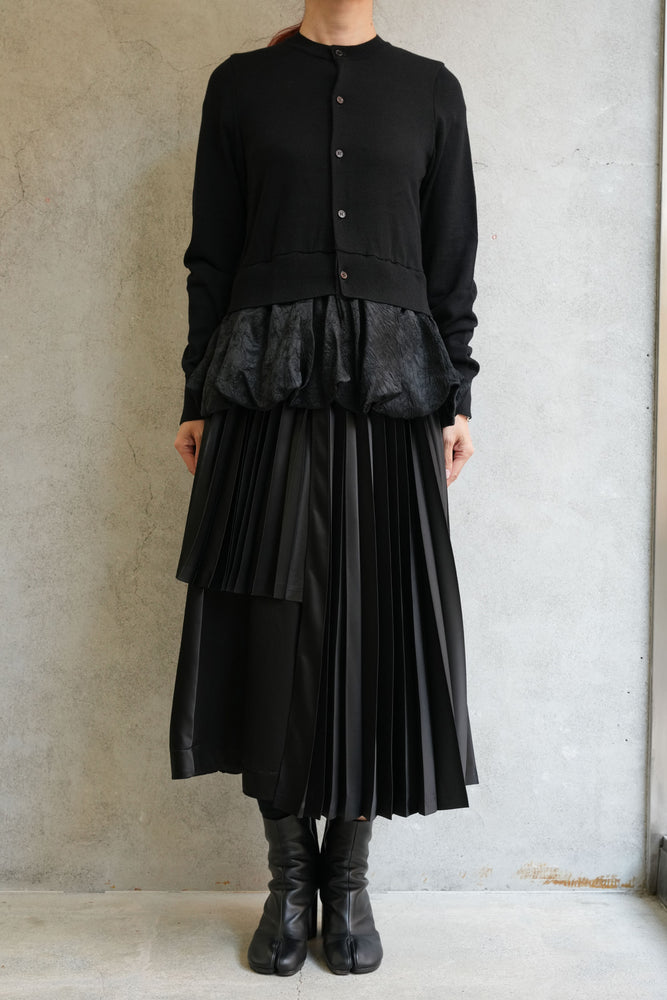 
                  
                    サテンペプラムニットカーデ -BLACK-
                  
                
