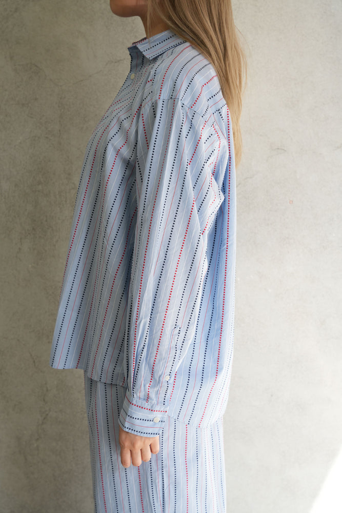 
                  
                    CLAUDE SHIRT-MATRIX STRIPE-
                  
                