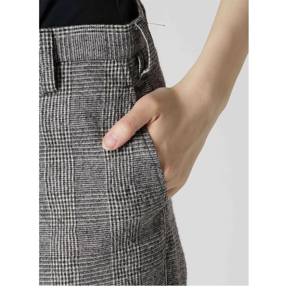 
                  
                    COTTON WOOL GLEN CHECK MACKIN SLIM PANTS
                  
                