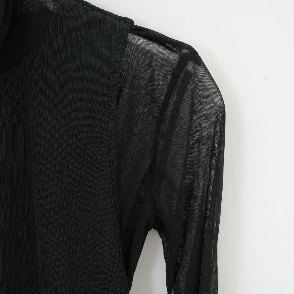 
                  
                    SHEER TWIST BACK TOP-T.MORO-
                  
                