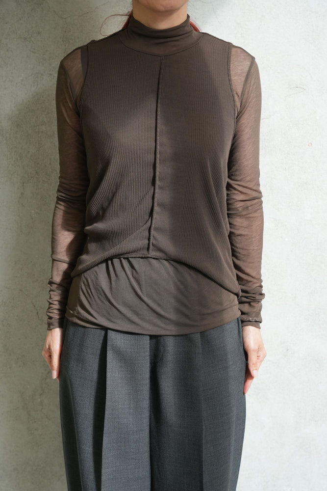 
                  
                    SHEER TWIST BACK TOP-T.MORO-
                  
                