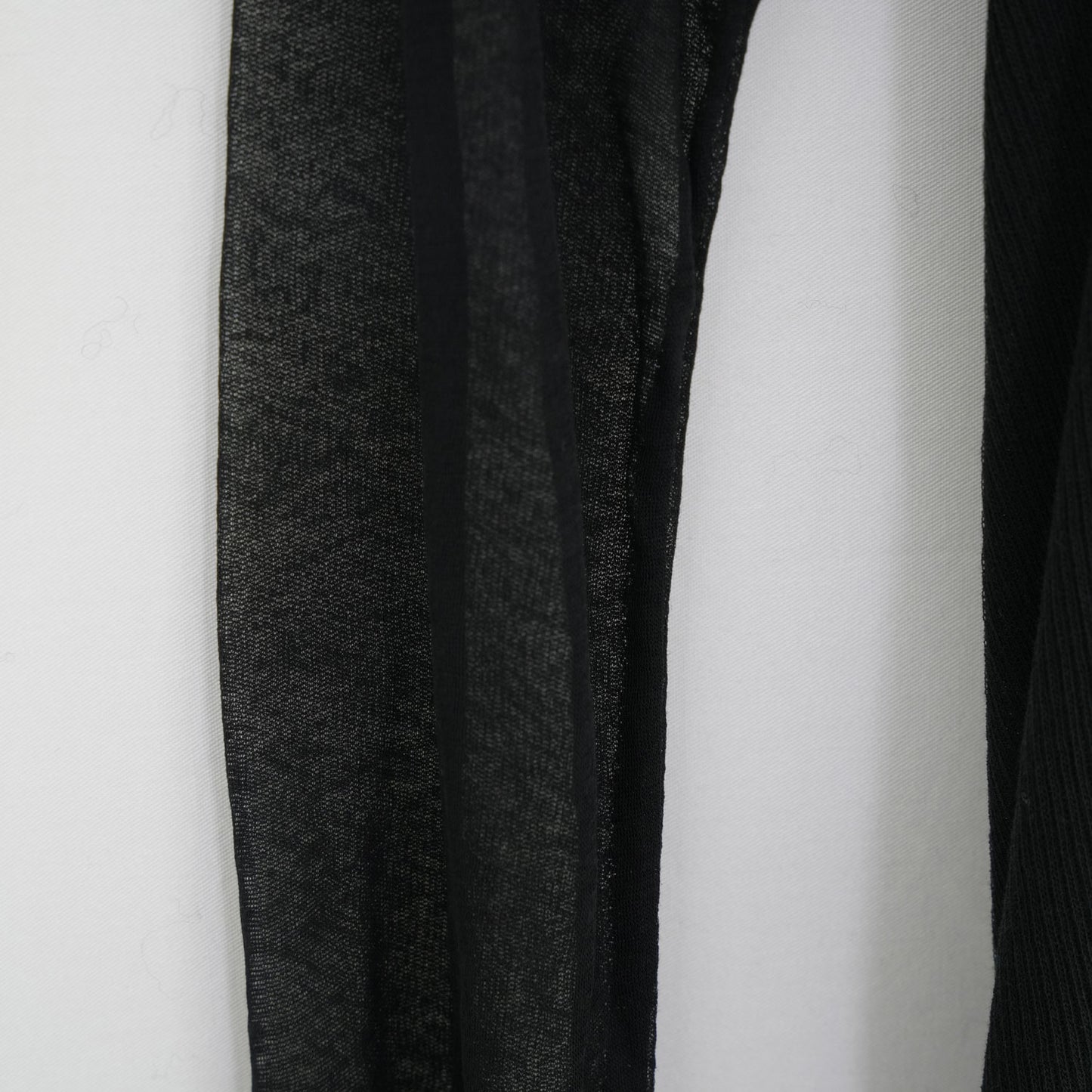 
                  
                    SHEER TWIST BACK TOP-T.MORO-
                  
                