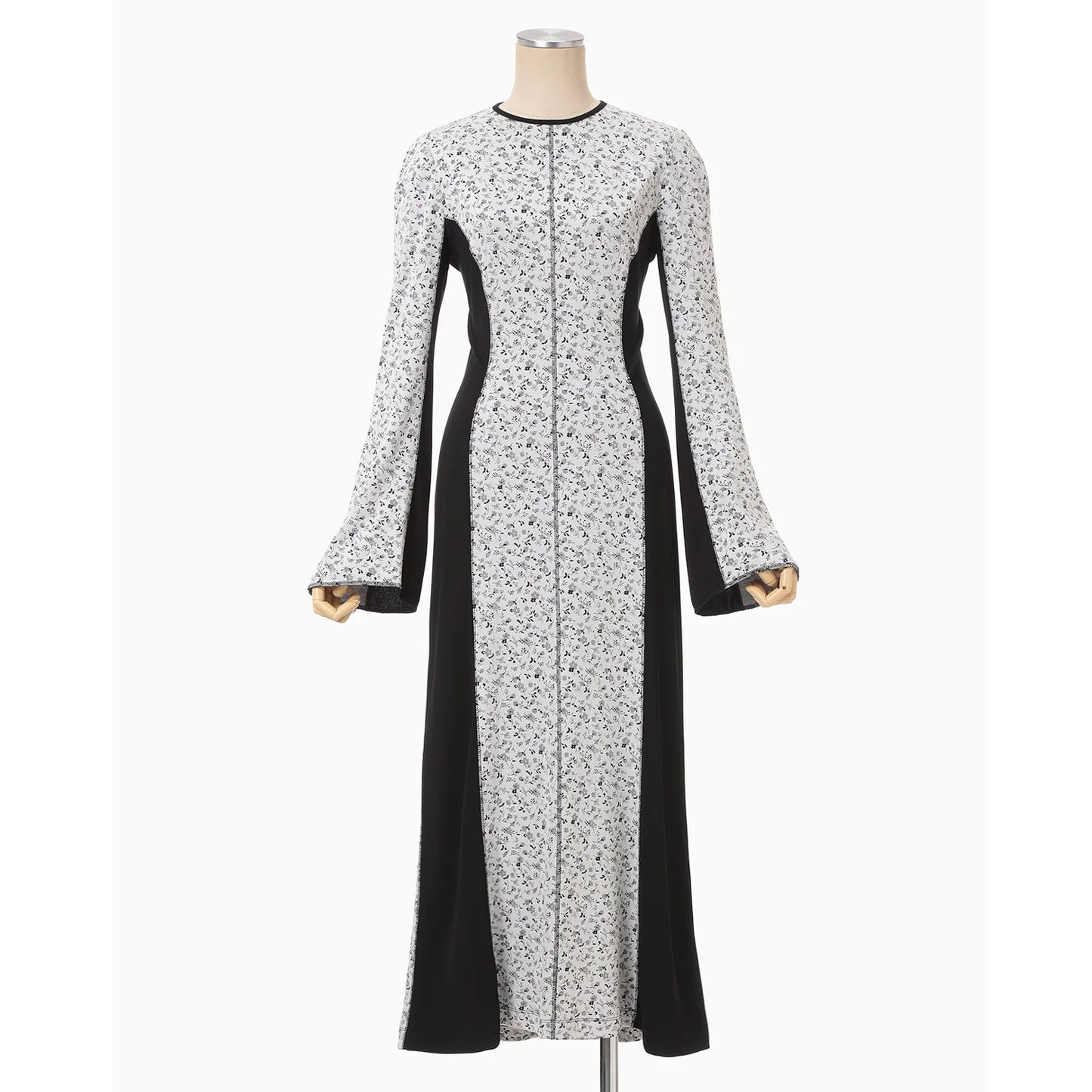 
                  
                    Floral Jacquard Fraise Stitch Dress - white
                  
                