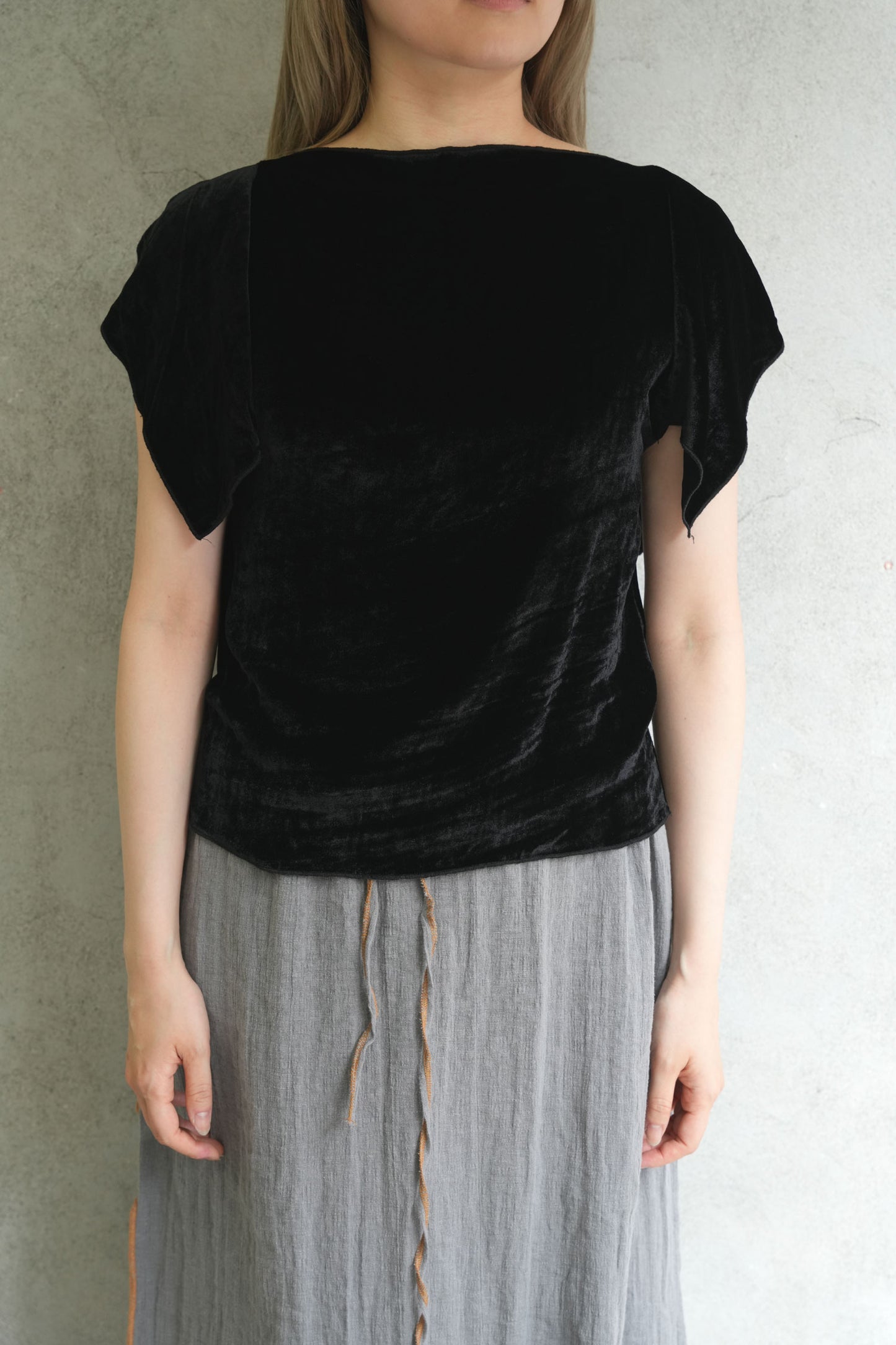 
                  
                    OLIN TOP　-BLACK-
                  
                